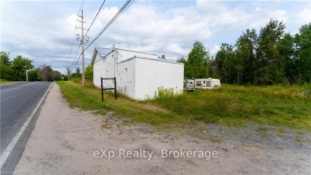 Photo 13 of 1108 Wagerville Road, Frontenac, Frontenac Centre — HOMEH