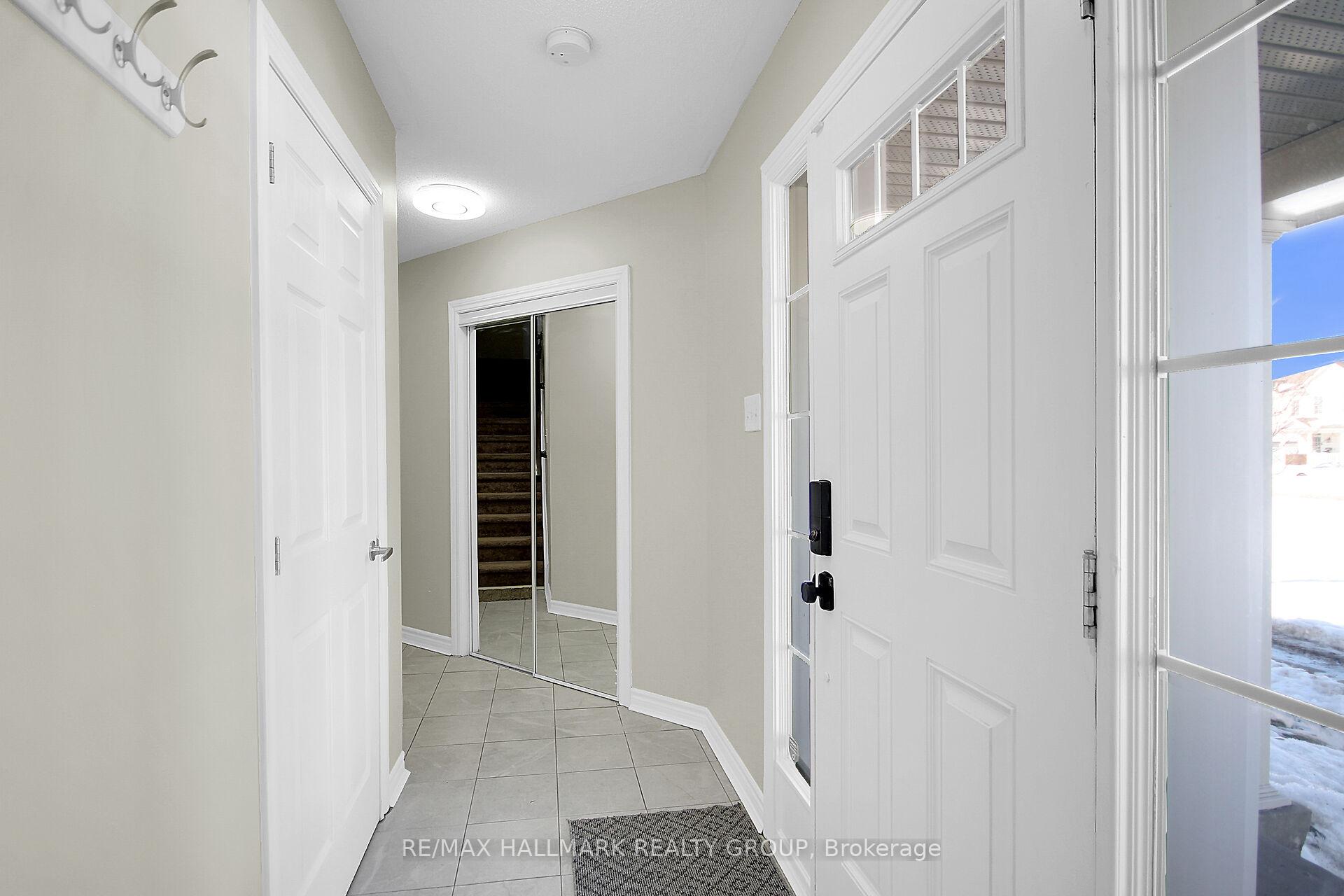 Photo 5 of 2629 Baynes Sound Way, Ottawa, Barrhaven - Half Moon Bay — HOMEH