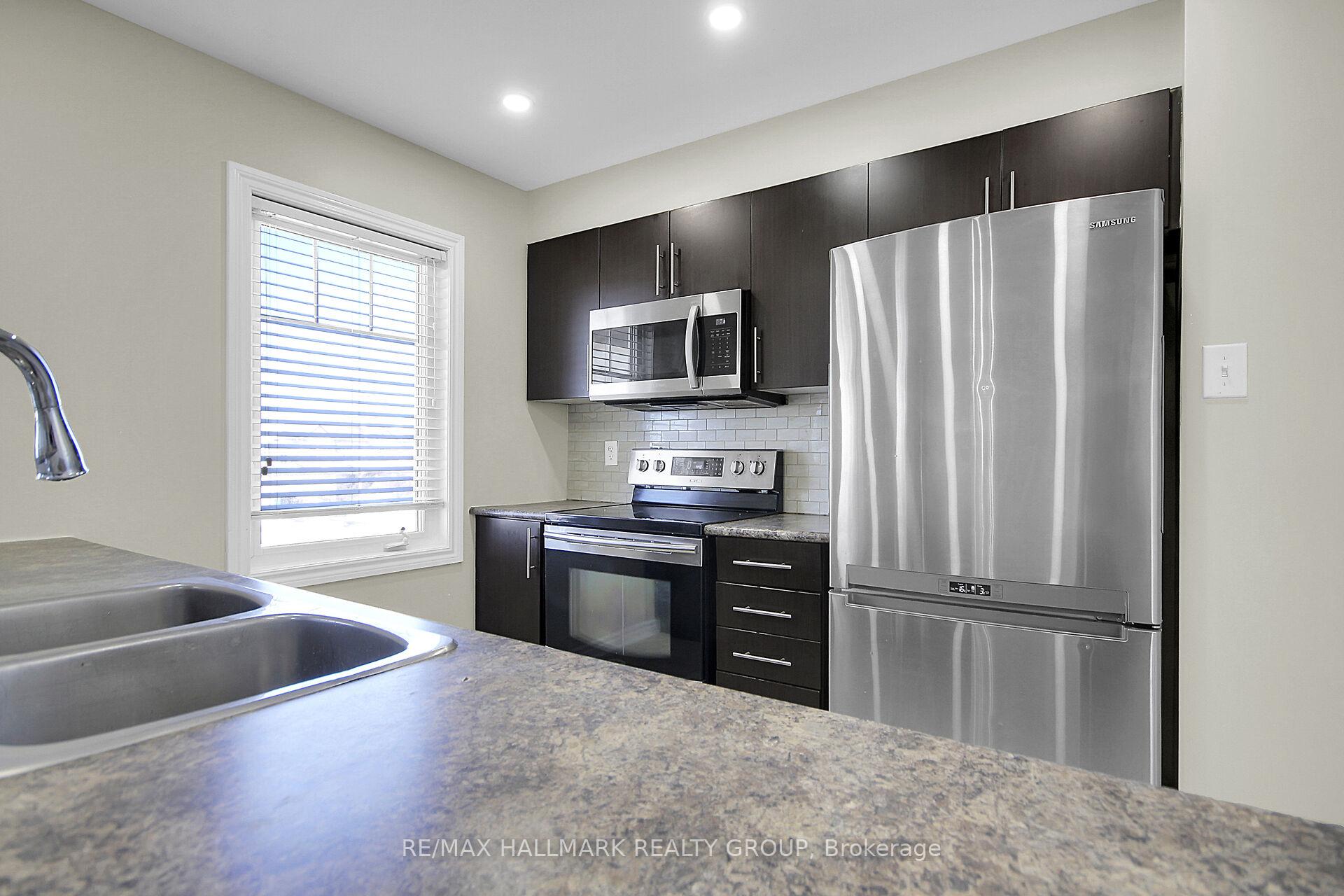 Photo 14 of 2629 Baynes Sound Way, Ottawa, Barrhaven - Half Moon Bay — HOMEH