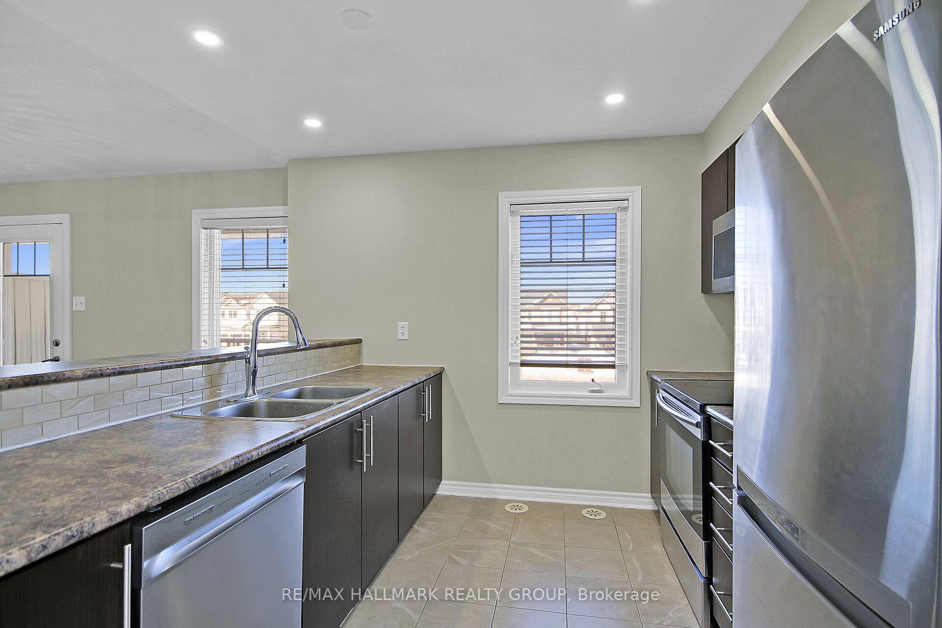 Photo 15 of 2629 Baynes Sound Way, Ottawa, Barrhaven - Half Moon Bay — HOMEH