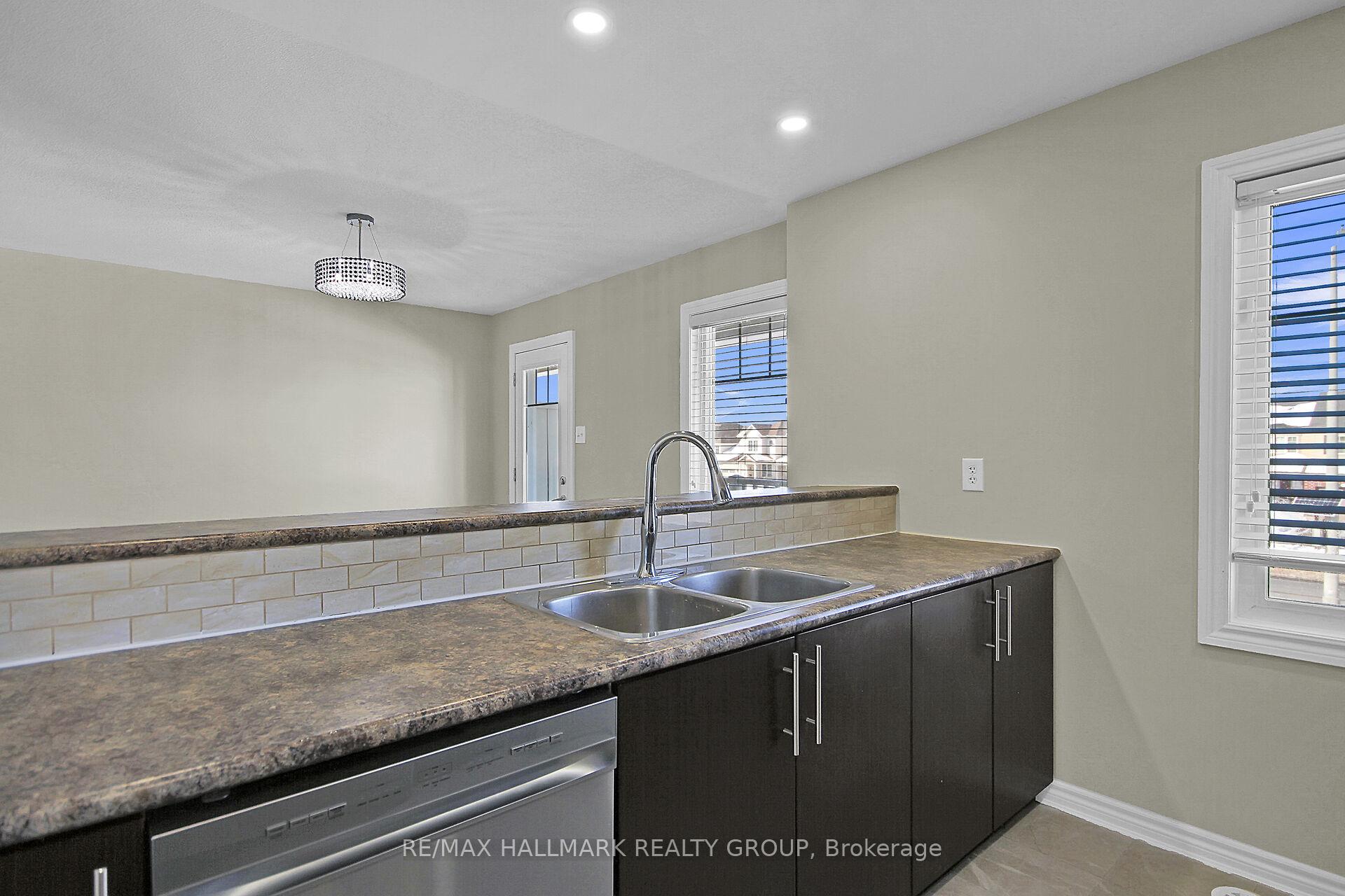 Photo 16 of 2629 Baynes Sound Way, Ottawa, Barrhaven - Half Moon Bay — HOMEH