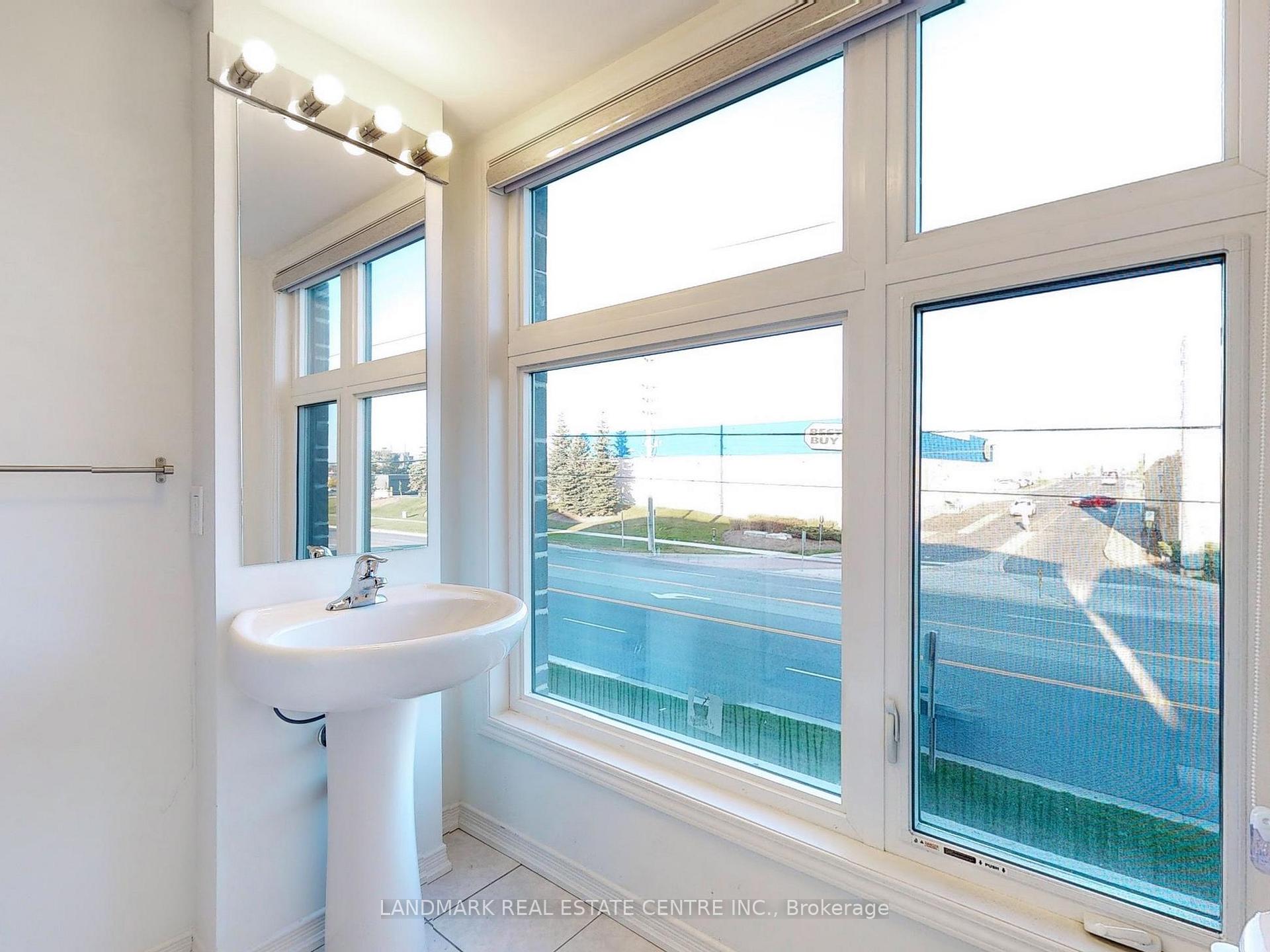 Photo 5 of 1405 Coral Springs Path, Oshawa, Taunton — HOMEH