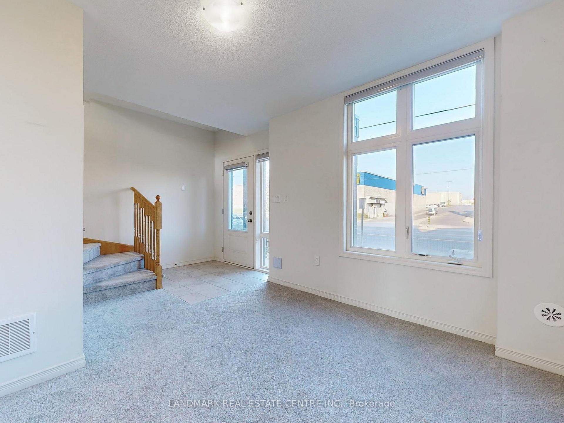 Photo 18 of 1405 Coral Springs Path, Oshawa, Taunton — HOMEH