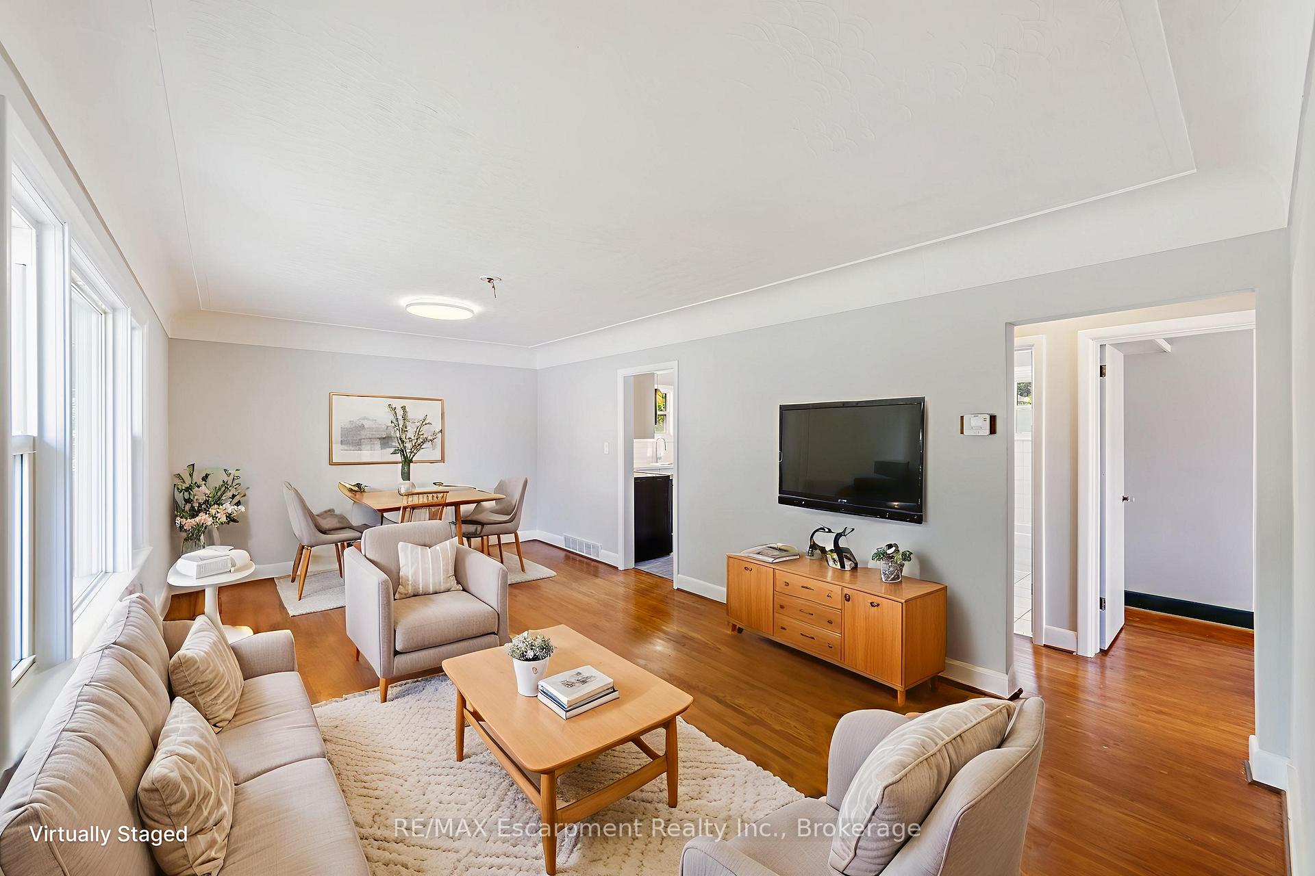 Photo 4 of 500 Rosseau Road, Hamilton, Rosedale — HOMEH