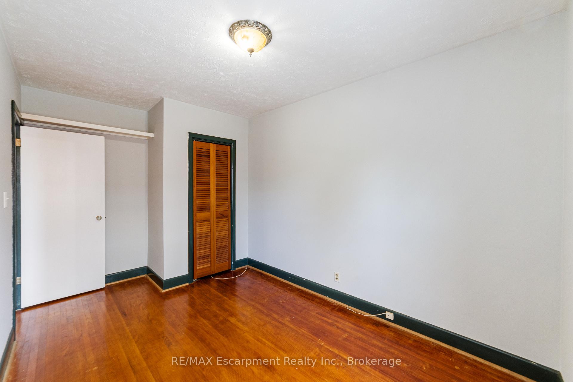 Photo 12 of 500 Rosseau Road, Hamilton, Rosedale — HOMEH