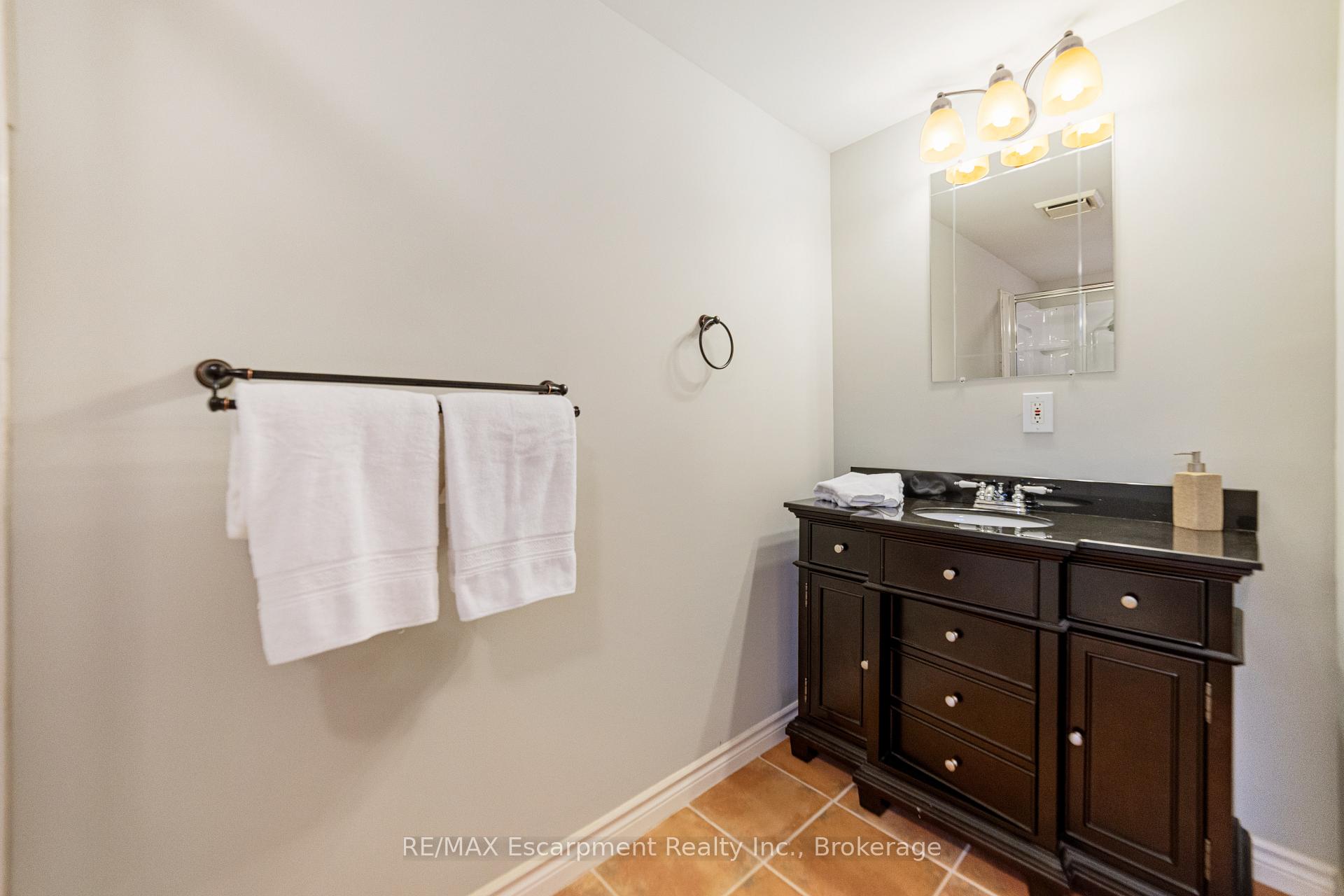 Photo 17 of 500 Rosseau Road, Hamilton, Rosedale — HOMEH