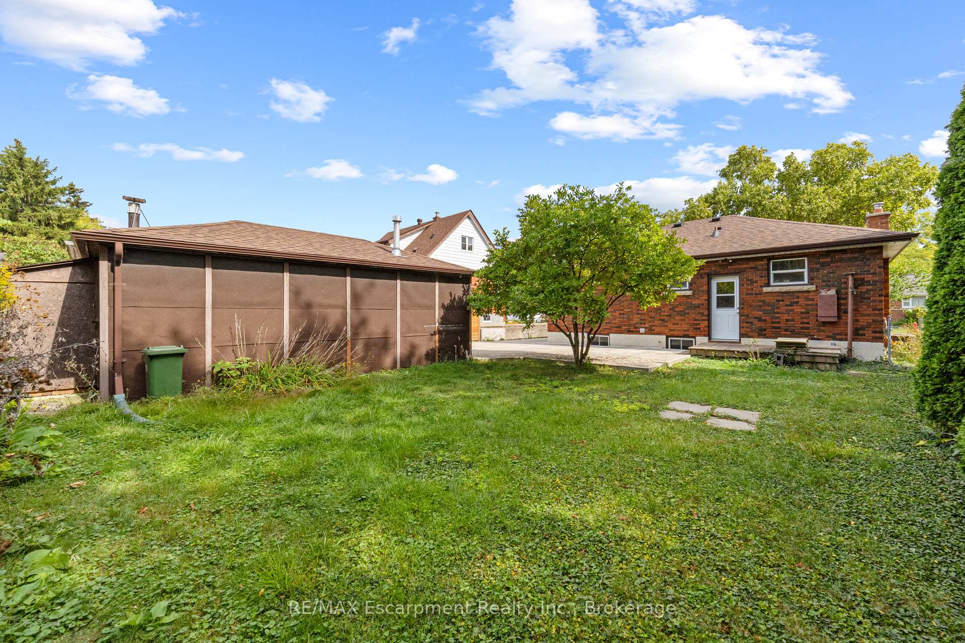 Photo 25 of 500 Rosseau Road, Hamilton, Rosedale — HOMEH
