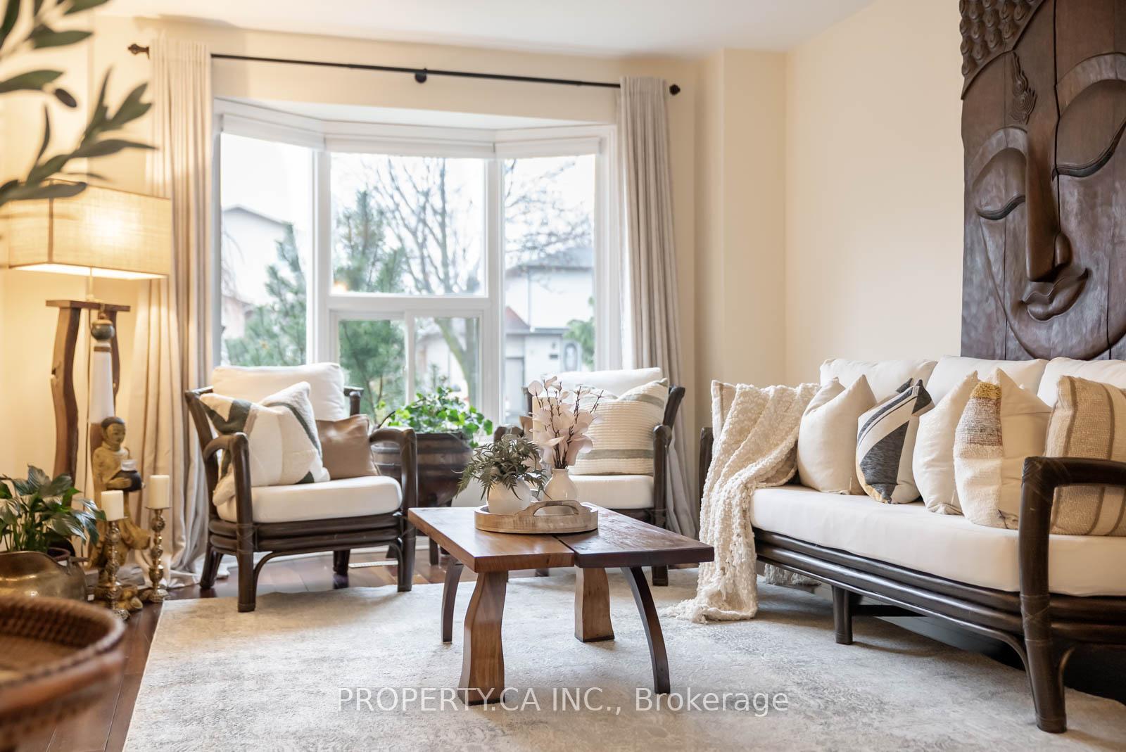 Photo 6 of 2422 Coventry Way, Burlington, Brant Hills — HOMEH