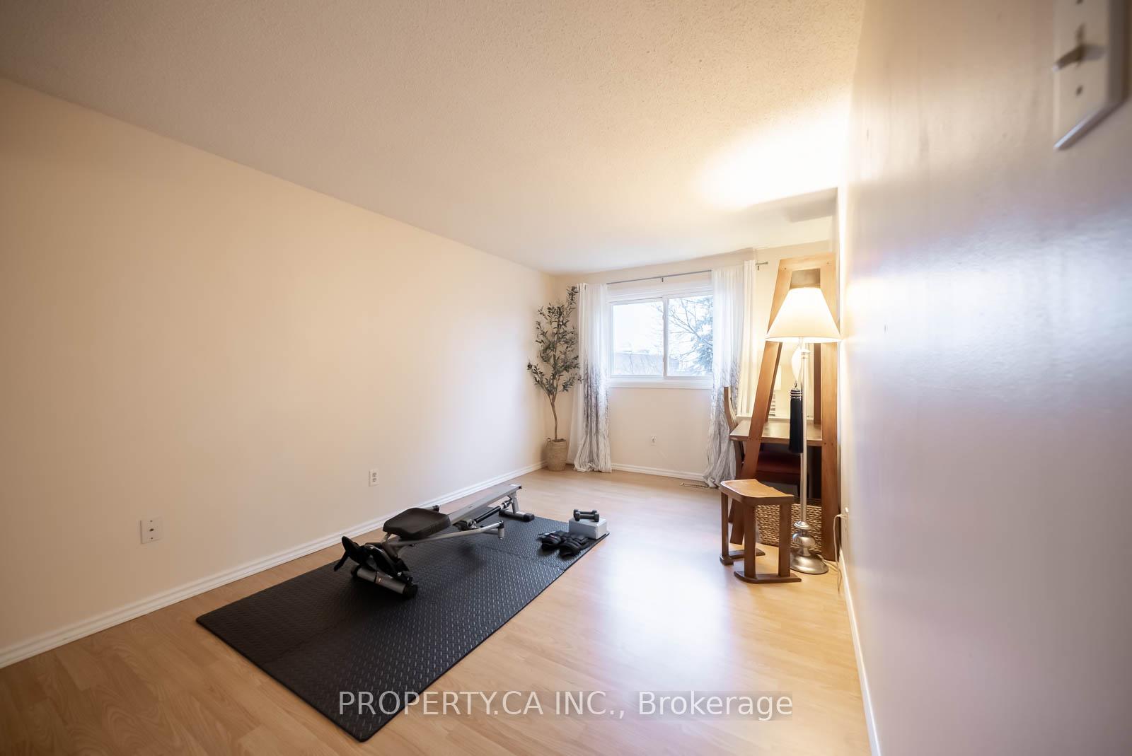 Photo 25 of 2422 Coventry Way, Burlington, Brant Hills — HOMEH