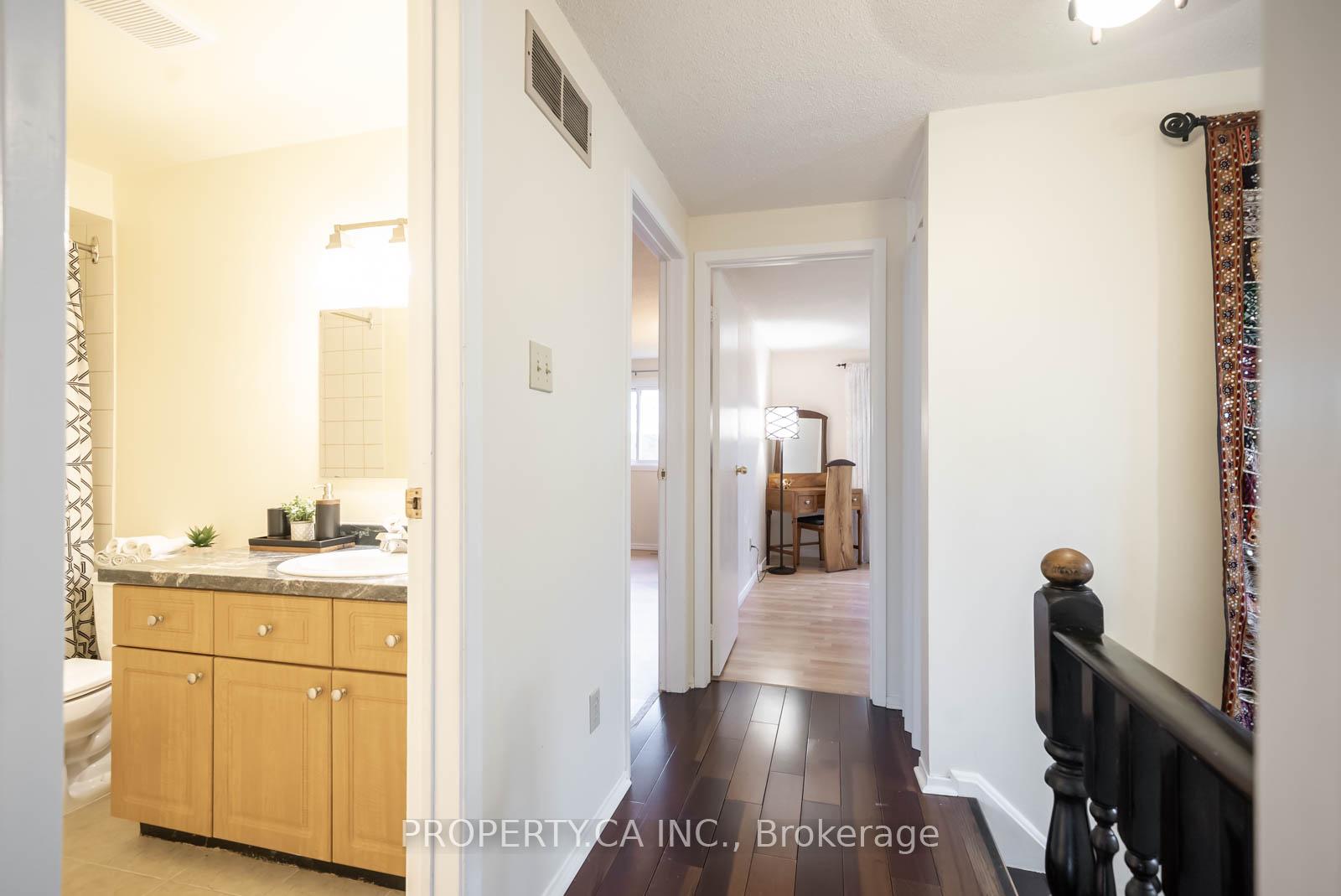 Photo 26 of 2422 Coventry Way, Burlington, Brant Hills — HOMEH