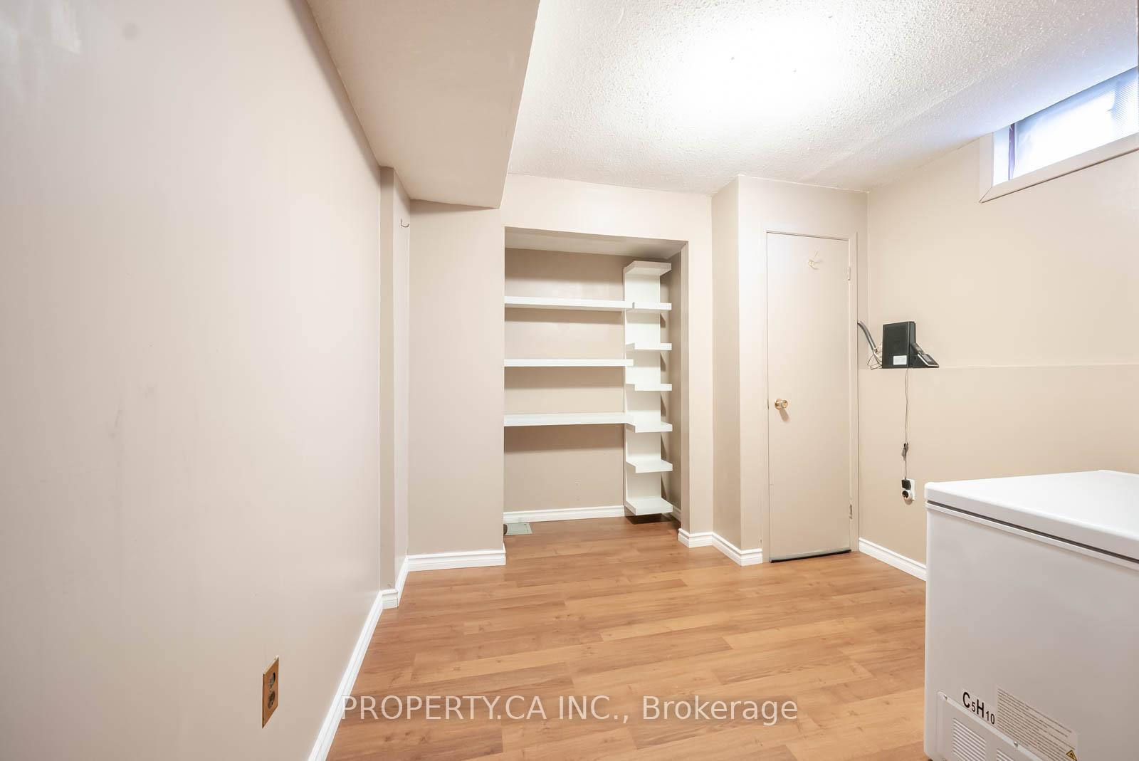 Photo 32 of 2422 Coventry Way, Burlington, Brant Hills — HOMEH