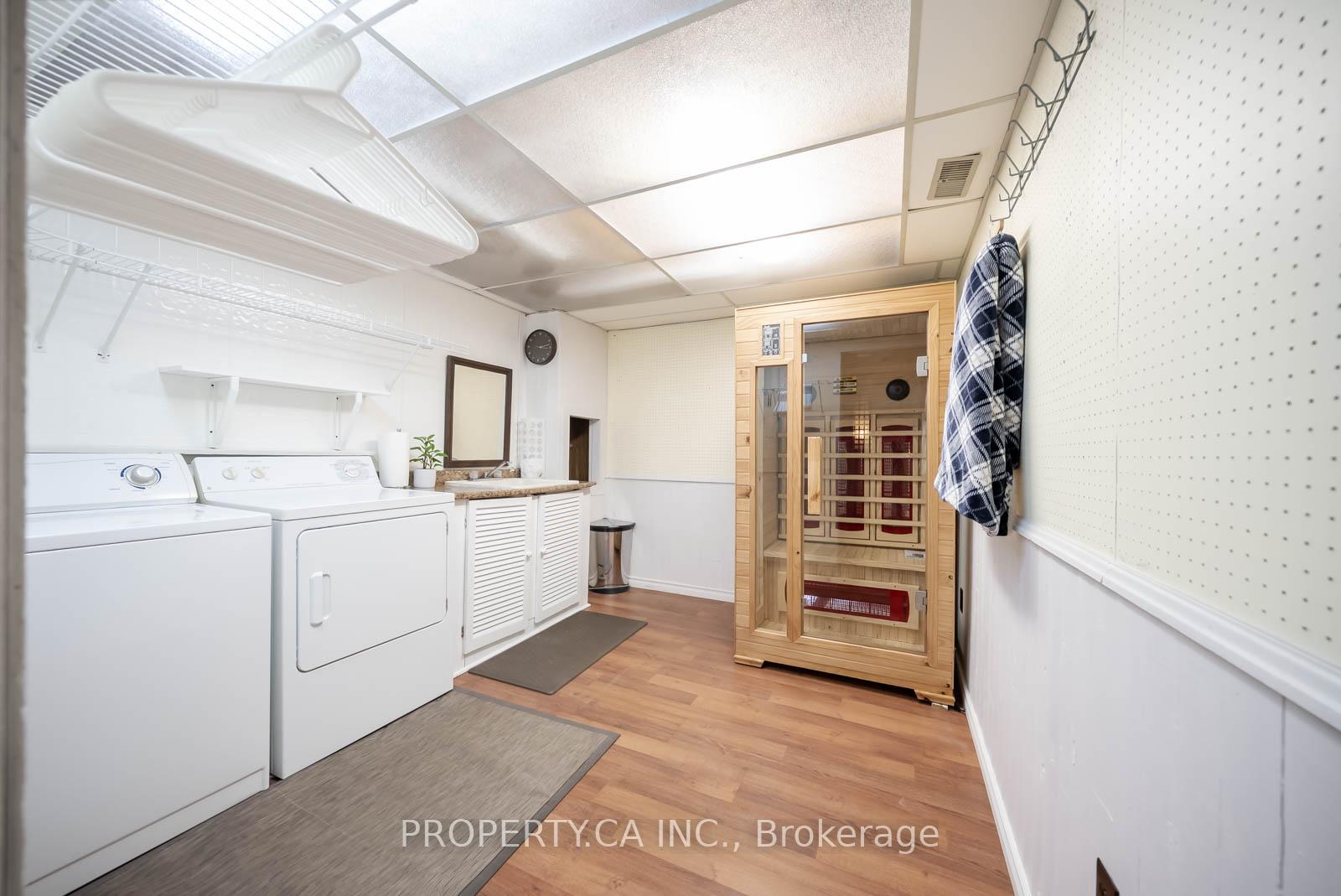 Photo 33 of 2422 Coventry Way, Burlington, Brant Hills — HOMEH