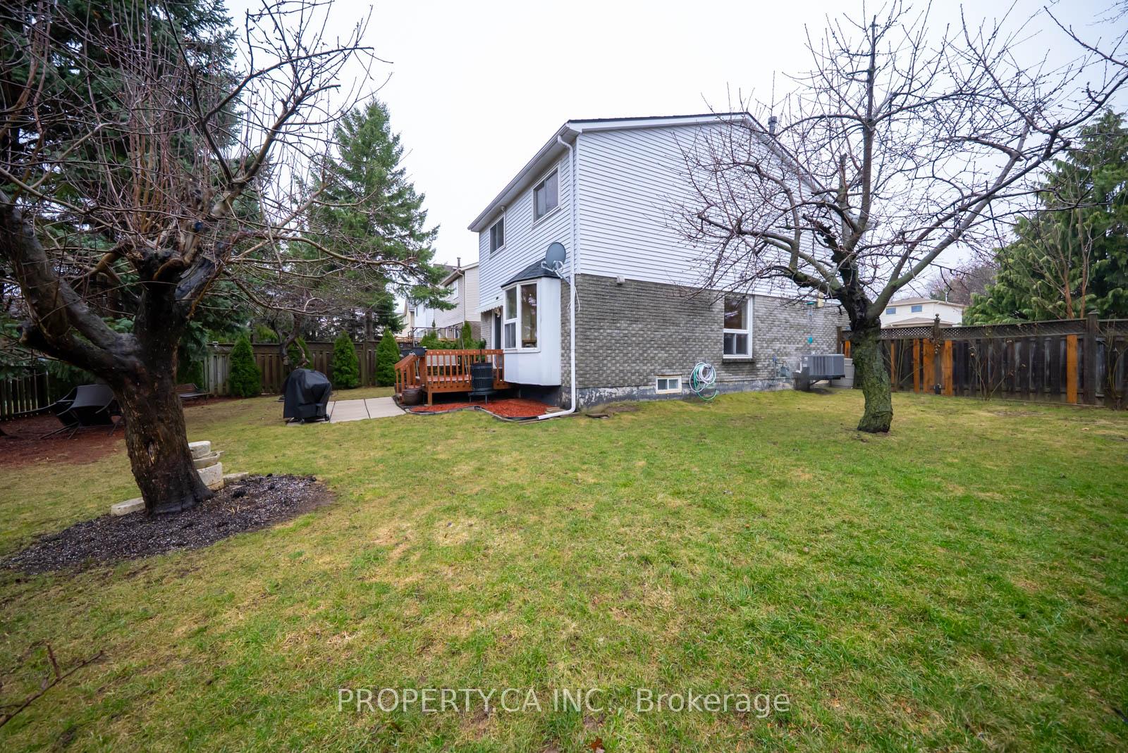Photo 36 of 2422 Coventry Way, Burlington, Brant Hills — HOMEH
