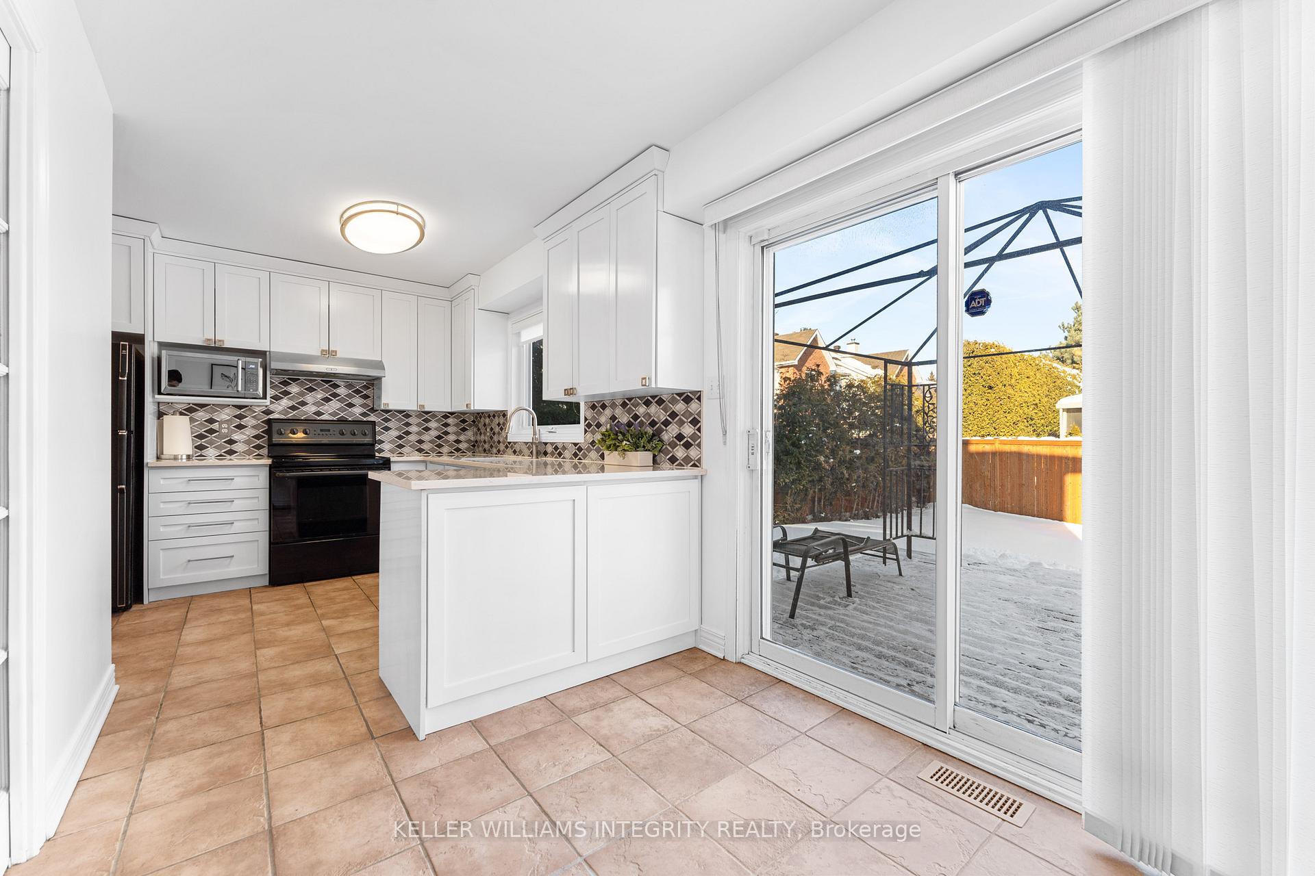 Photo 16 of 7 Masonbrook Street, Ottawa, Barrhaven - Longfields — HOMEH