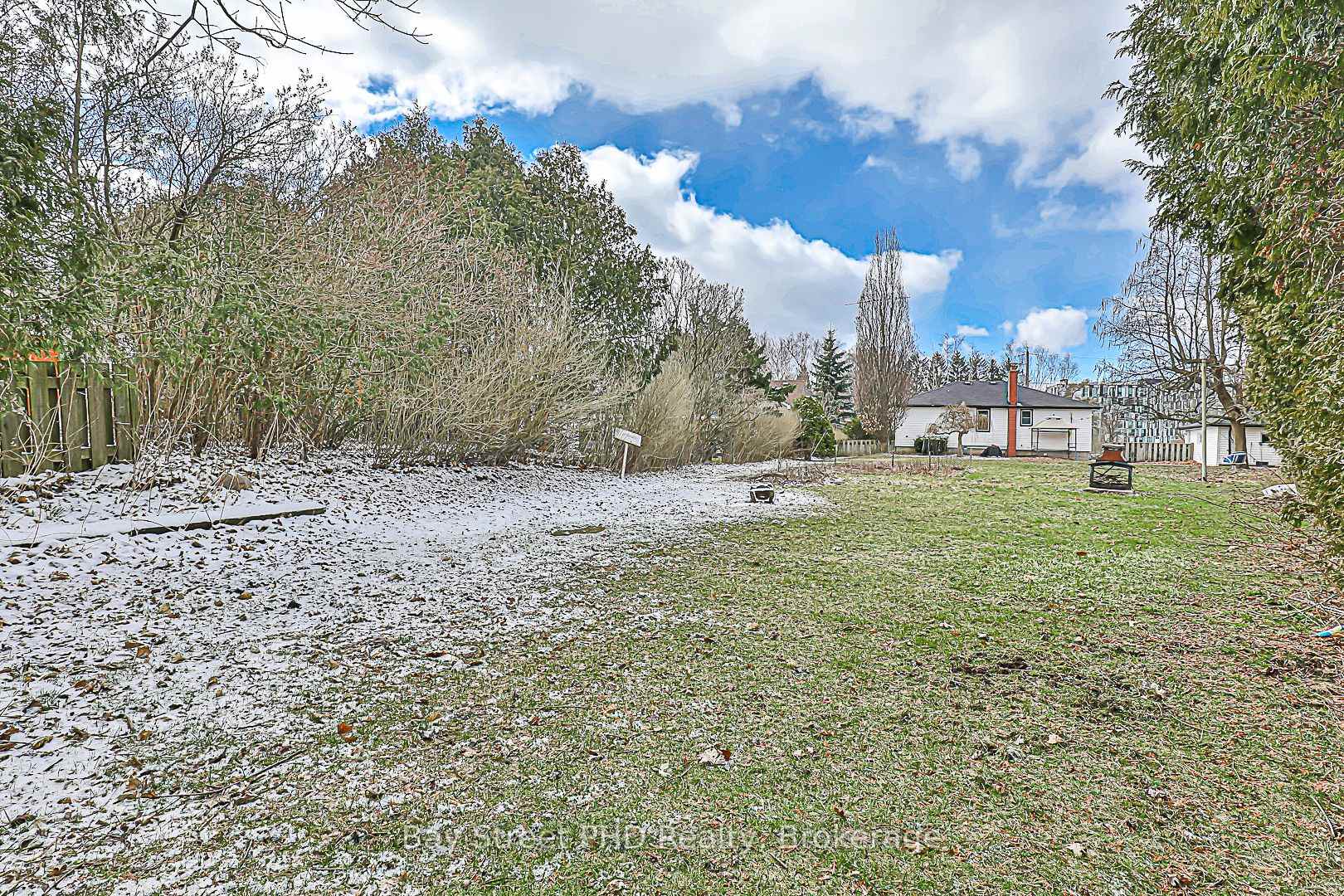 Photo 38 of 19 Herbert Avenue, Oshawa, Samac — HOMEH