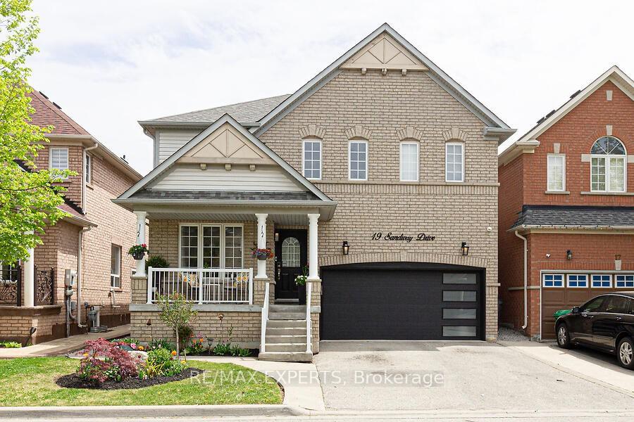 Photo 1 of 19 Sandway Drive, Brampton, Fletcher's Meadow — HOMEH