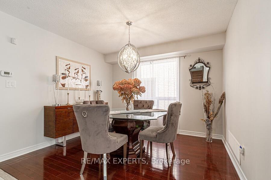 Photo 11 of 19 Sandway Drive, Brampton, Fletcher's Meadow — HOMEH