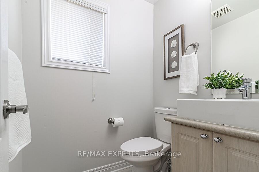 Photo 21 of 19 Sandway Drive, Brampton, Fletcher's Meadow — HOMEH