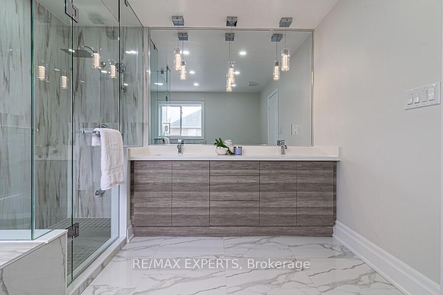 Photo 12 of 19 Sandway Drive, Brampton, Fletcher's Meadow — HOMEH