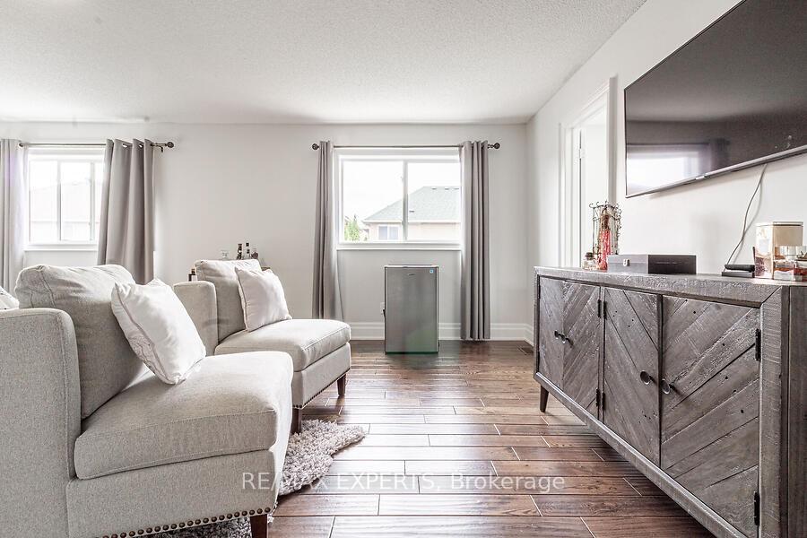 Photo 30 of 19 Sandway Drive, Brampton, Fletcher's Meadow — HOMEH