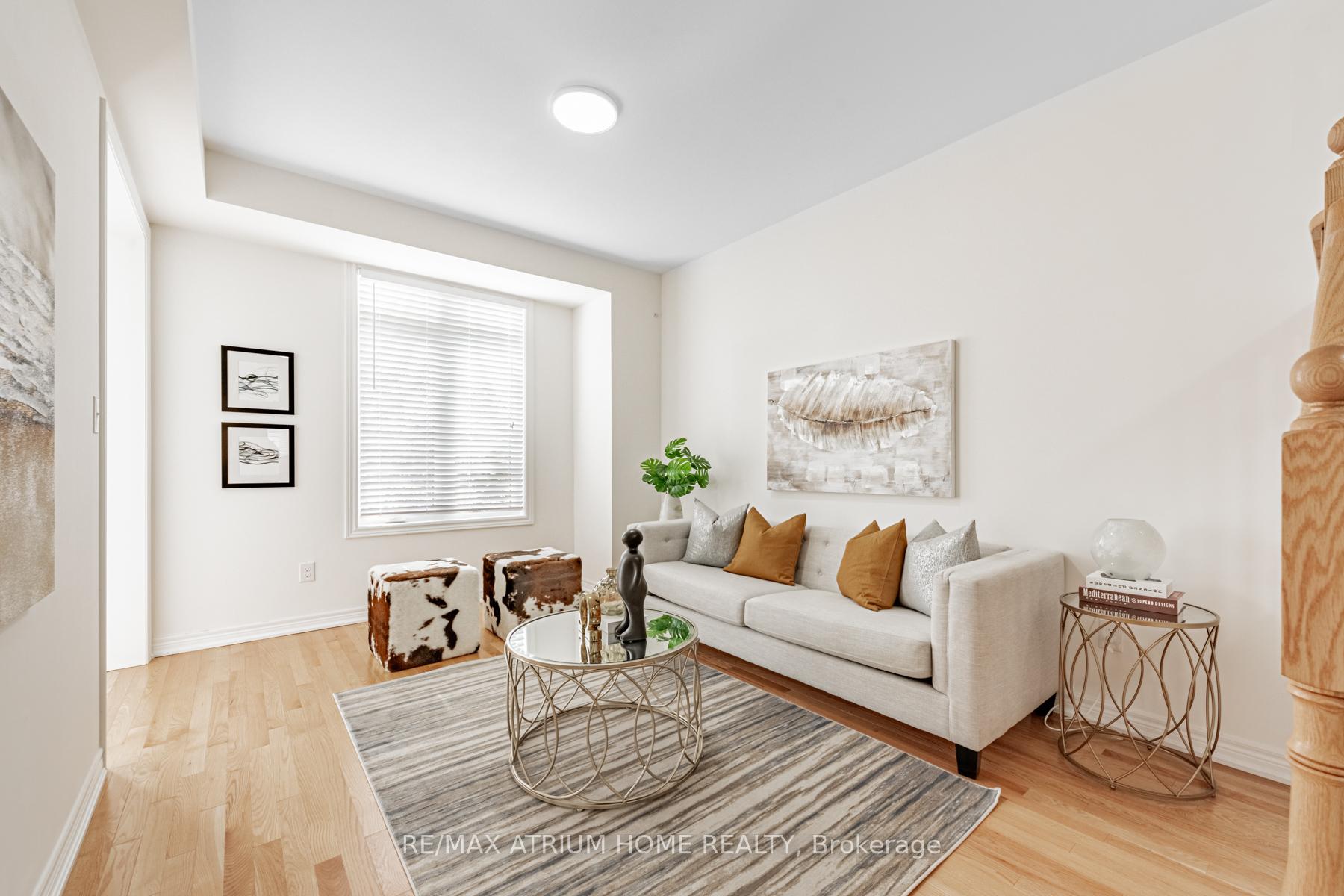 Photo 3 of 166 Elgin Mills Rd W, Richmond Hill, Jefferson — HOMEH
