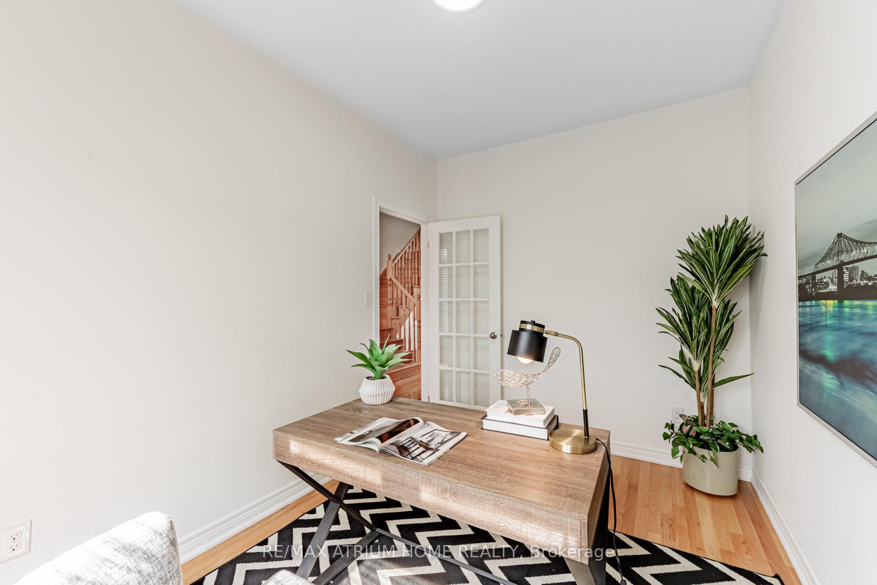 Photo 6 of 166 Elgin Mills Rd W, Richmond Hill, Jefferson — HOMEH