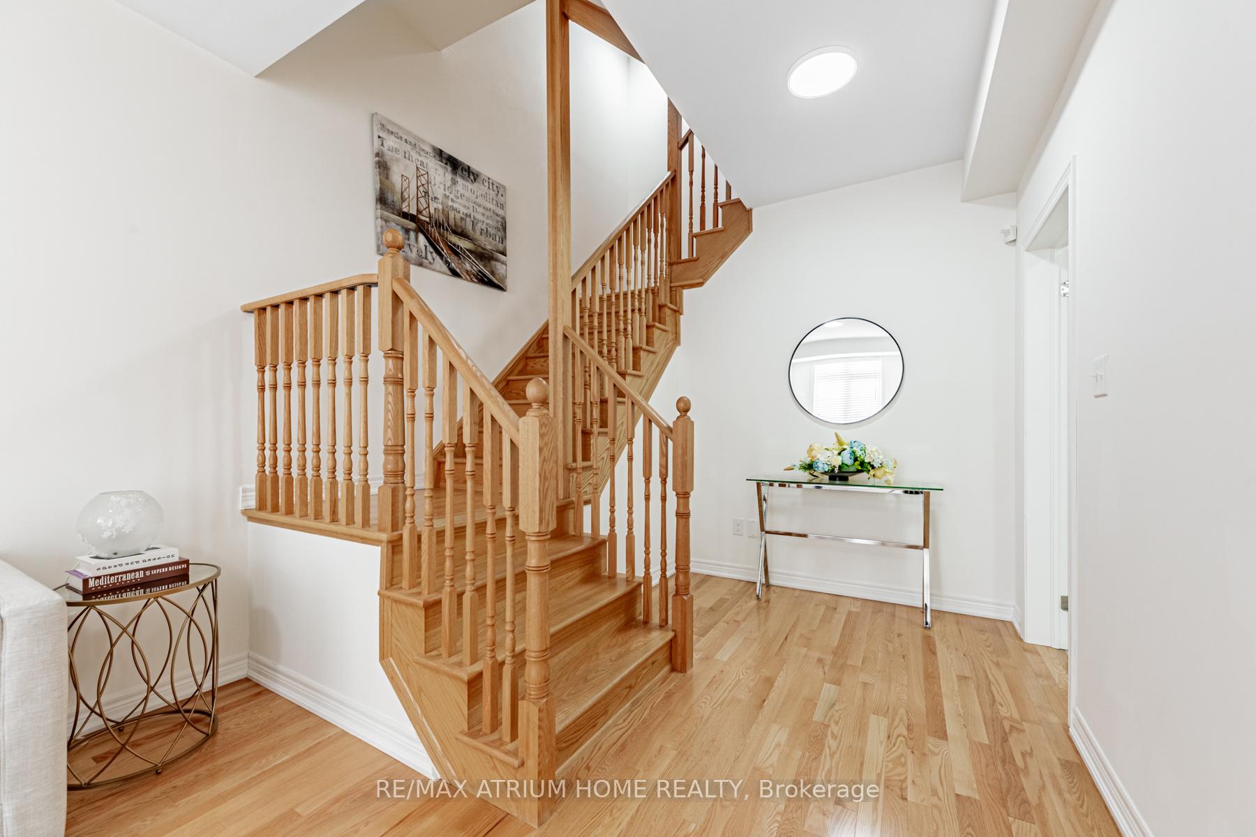Photo 17 of 166 Elgin Mills Rd W, Richmond Hill, Jefferson — HOMEH