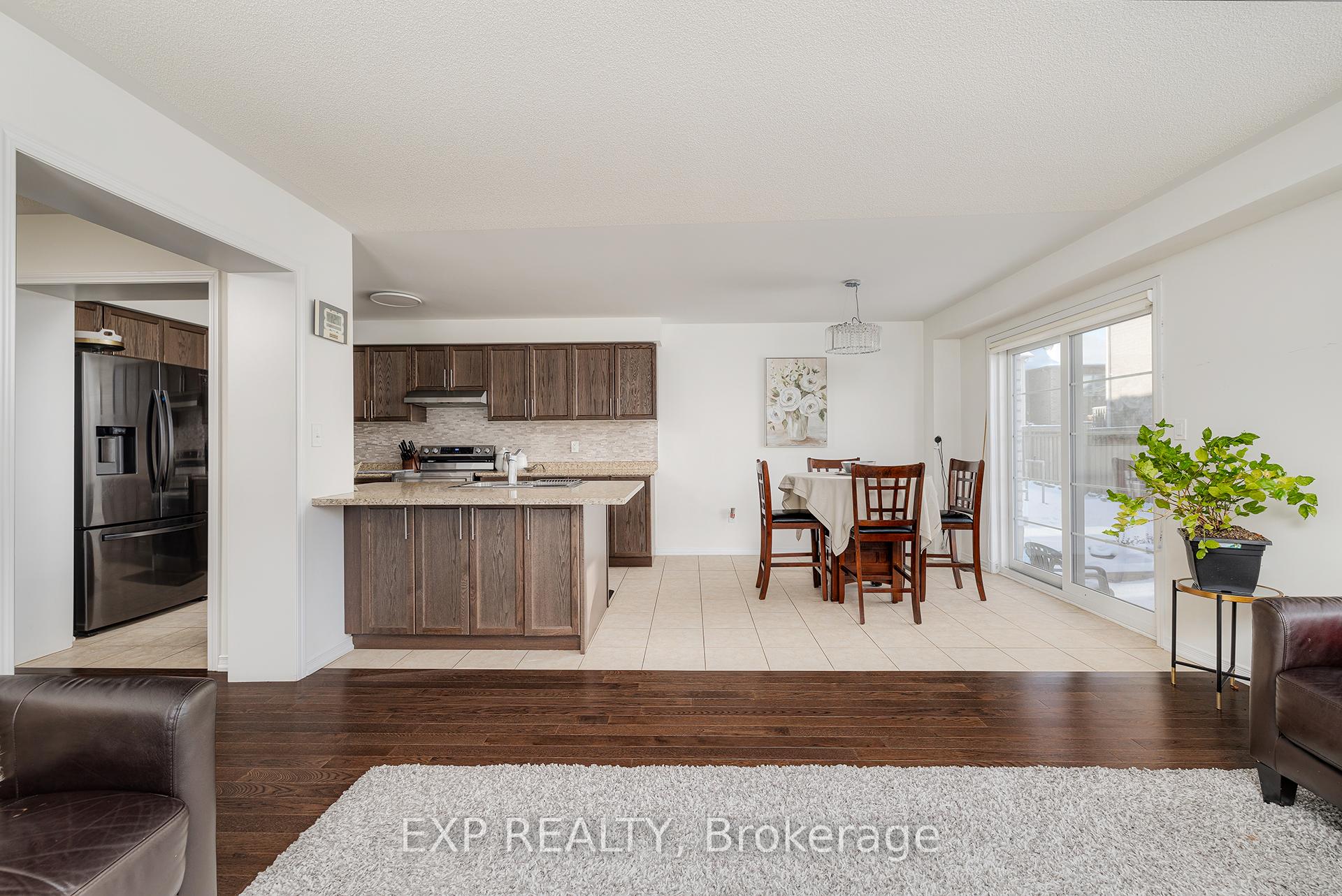 Photo 9 of 2344 Equestrian Crescent, Oshawa, Windfields — HOMEH