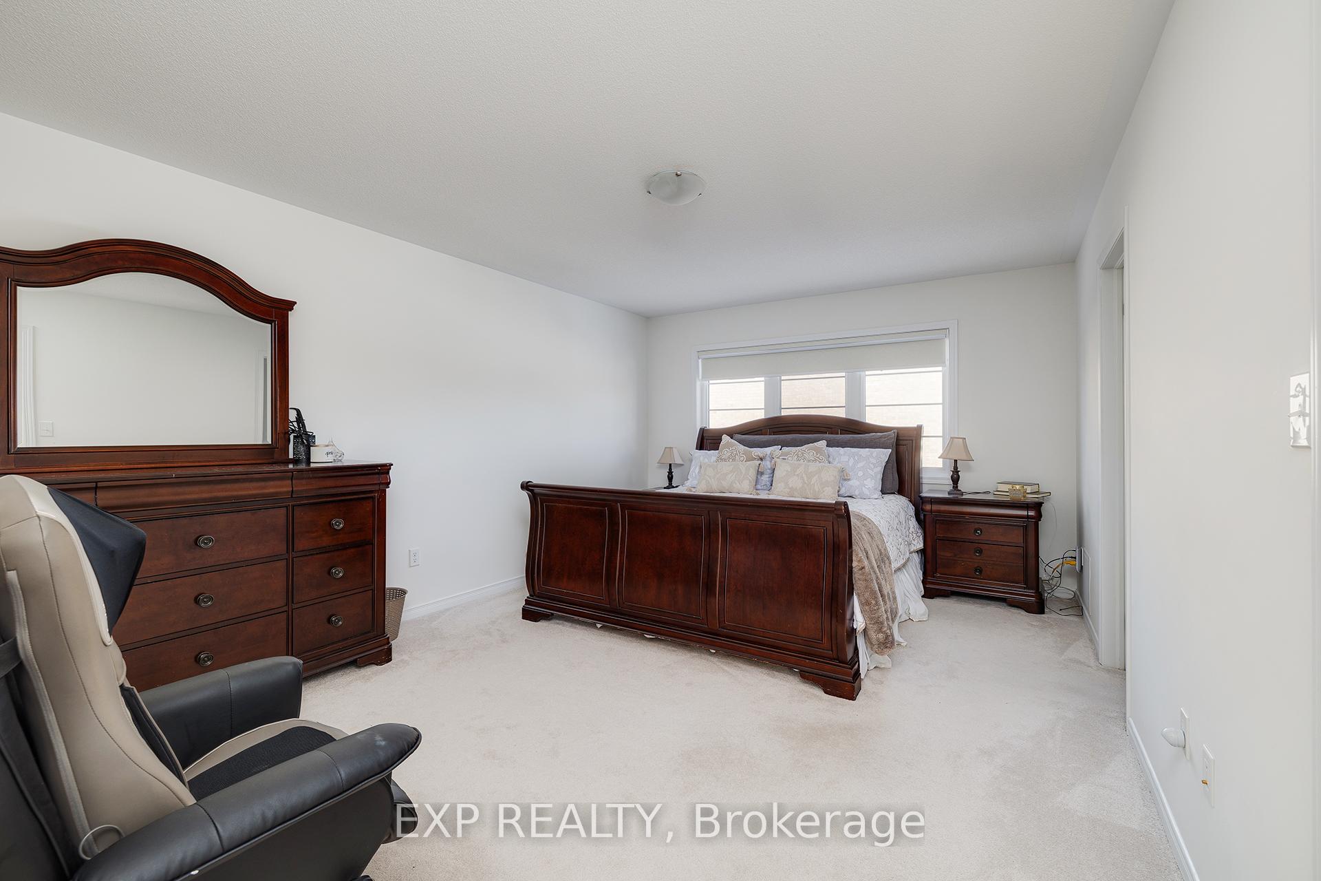 Photo 17 of 2344 Equestrian Crescent, Oshawa, Windfields — HOMEH