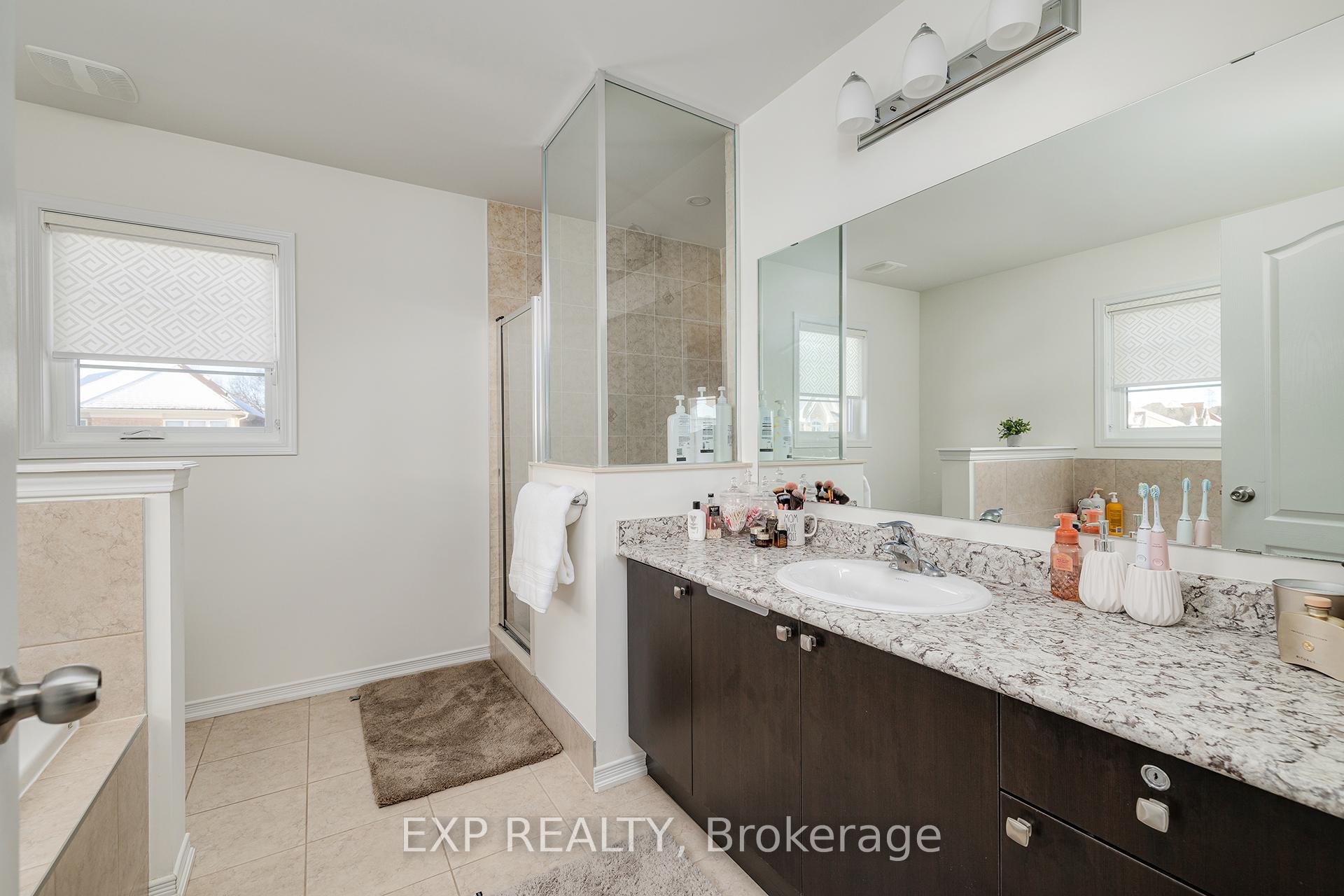 Photo 19 of 2344 Equestrian Crescent, Oshawa, Windfields — HOMEH