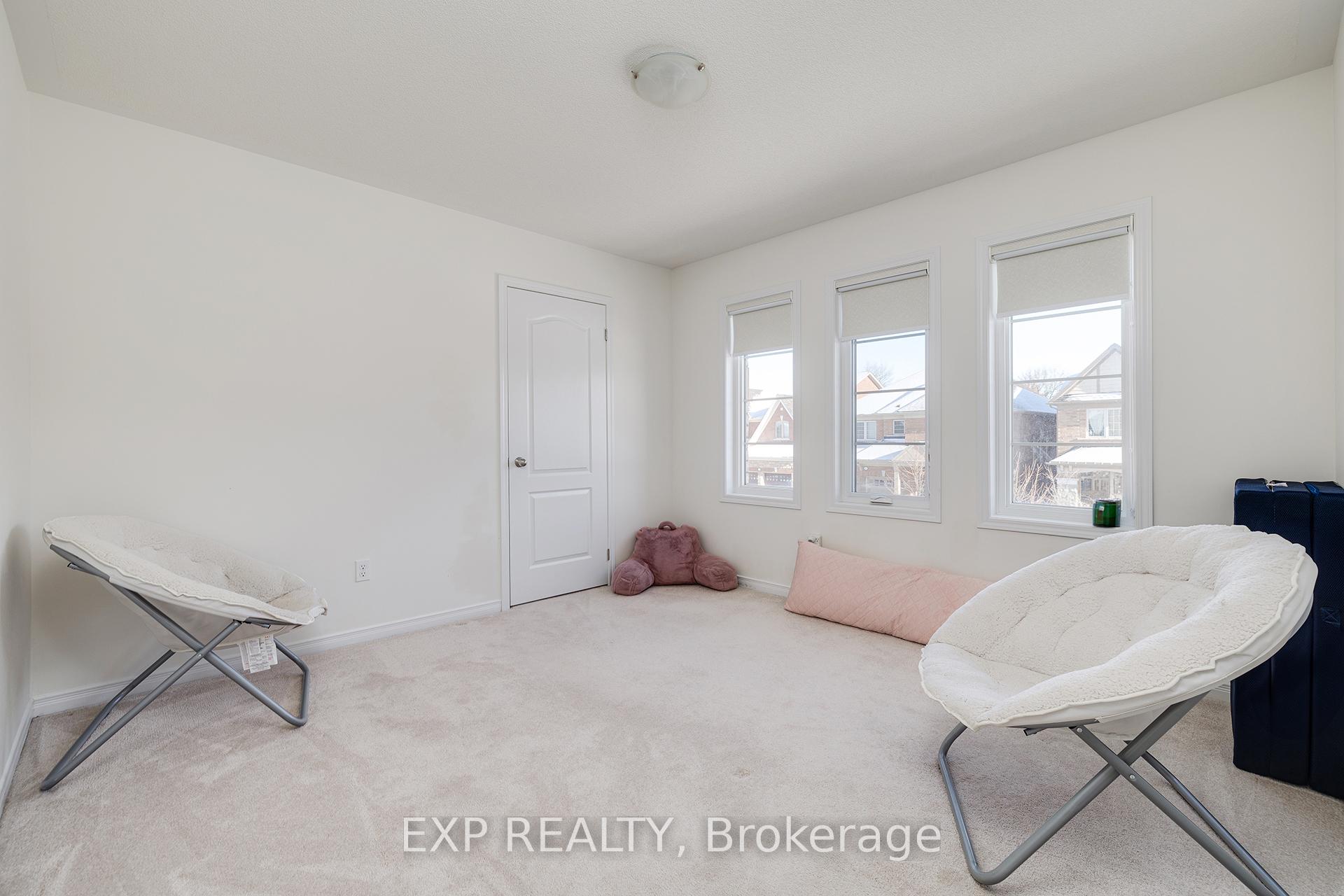 Photo 23 of 2344 Equestrian Crescent, Oshawa, Windfields — HOMEH