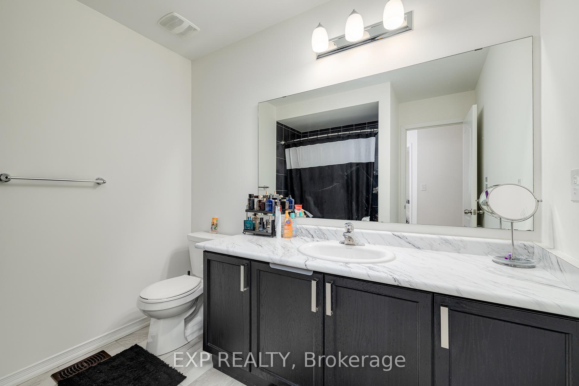 Photo 24 of 2344 Equestrian Crescent, Oshawa, Windfields — HOMEH