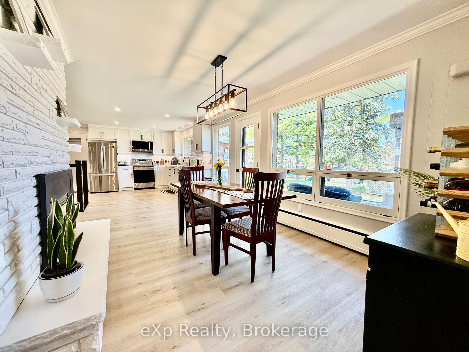 Photo 23 of 410 Cayley Street, Brockton — HOMEH