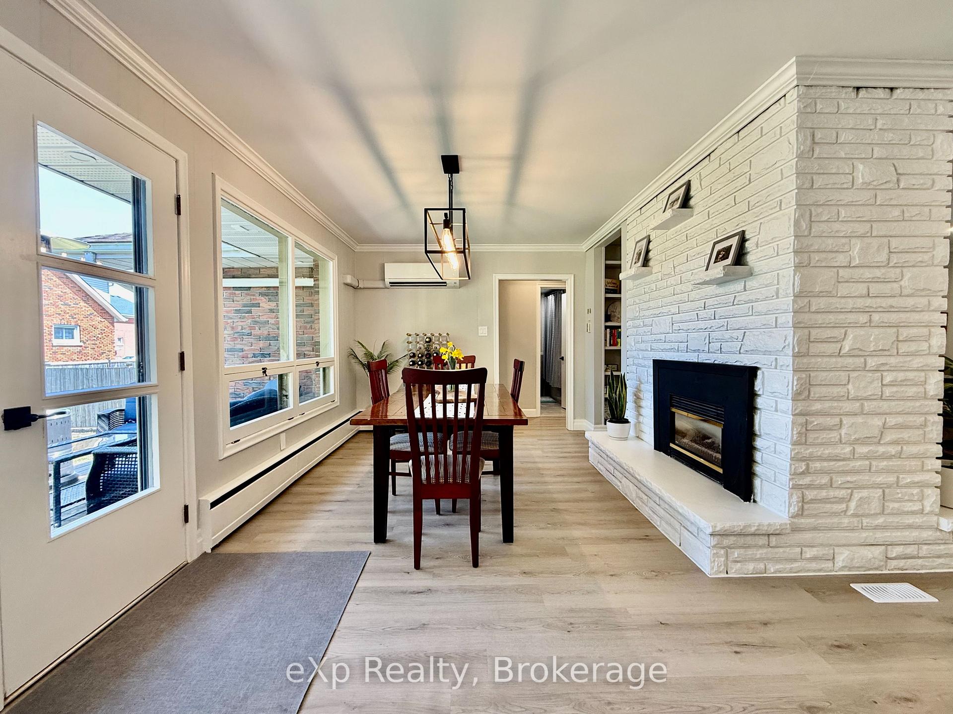 Photo 10 of 410 Cayley Street, Brockton — HOMEH