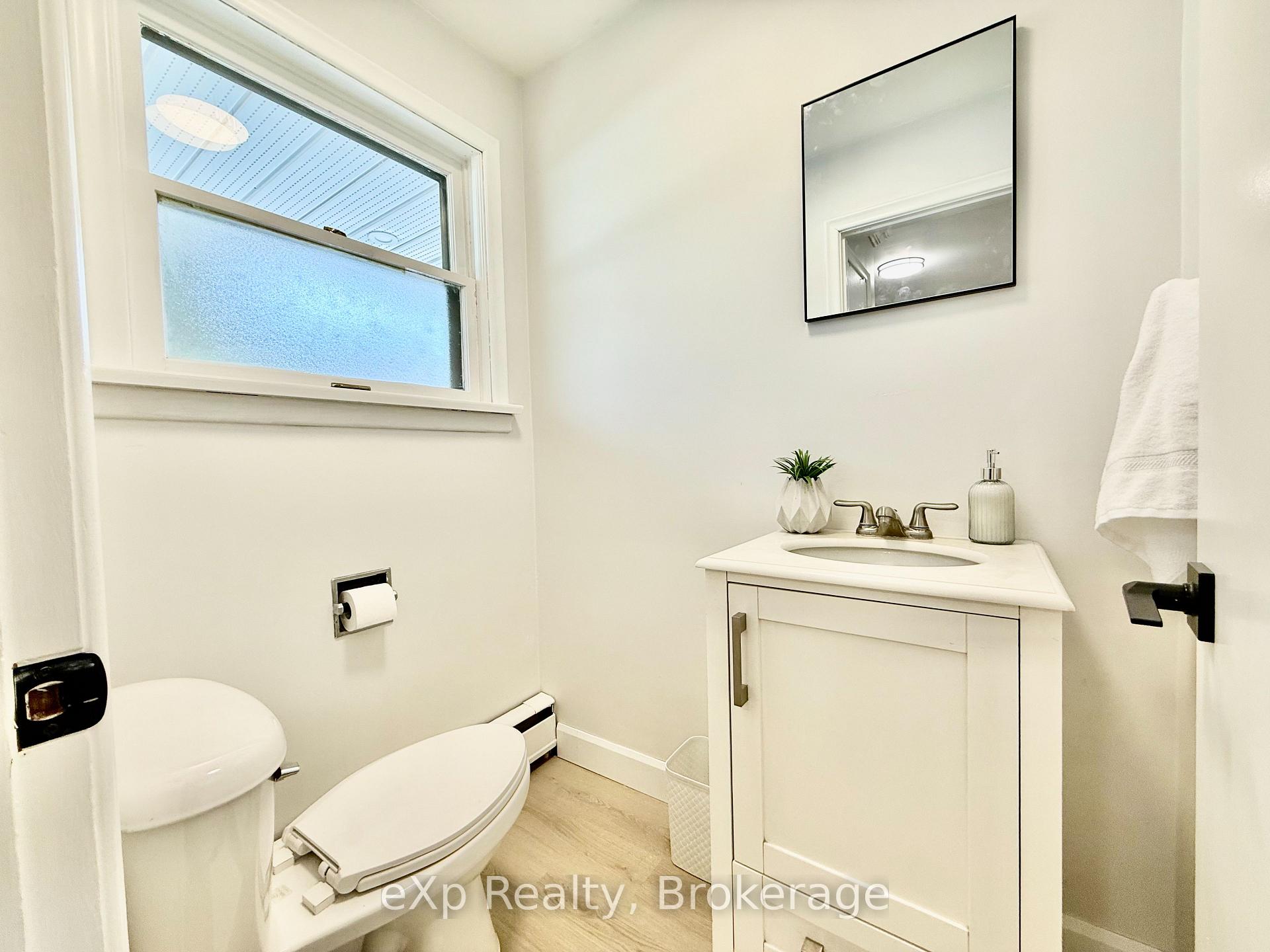 Photo 15 of 410 Cayley Street, Brockton — HOMEH