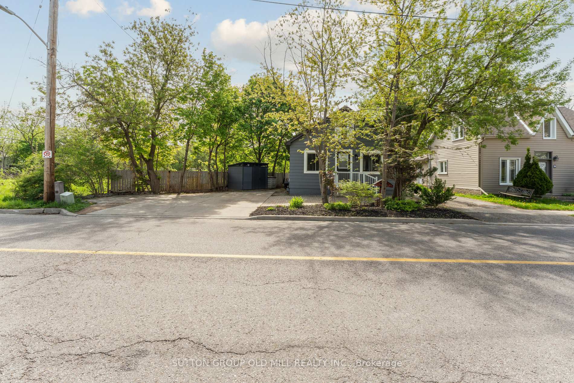 Photo 3 of 7 Jessie Street, Brampton, Downtown Brampton — HOMEH