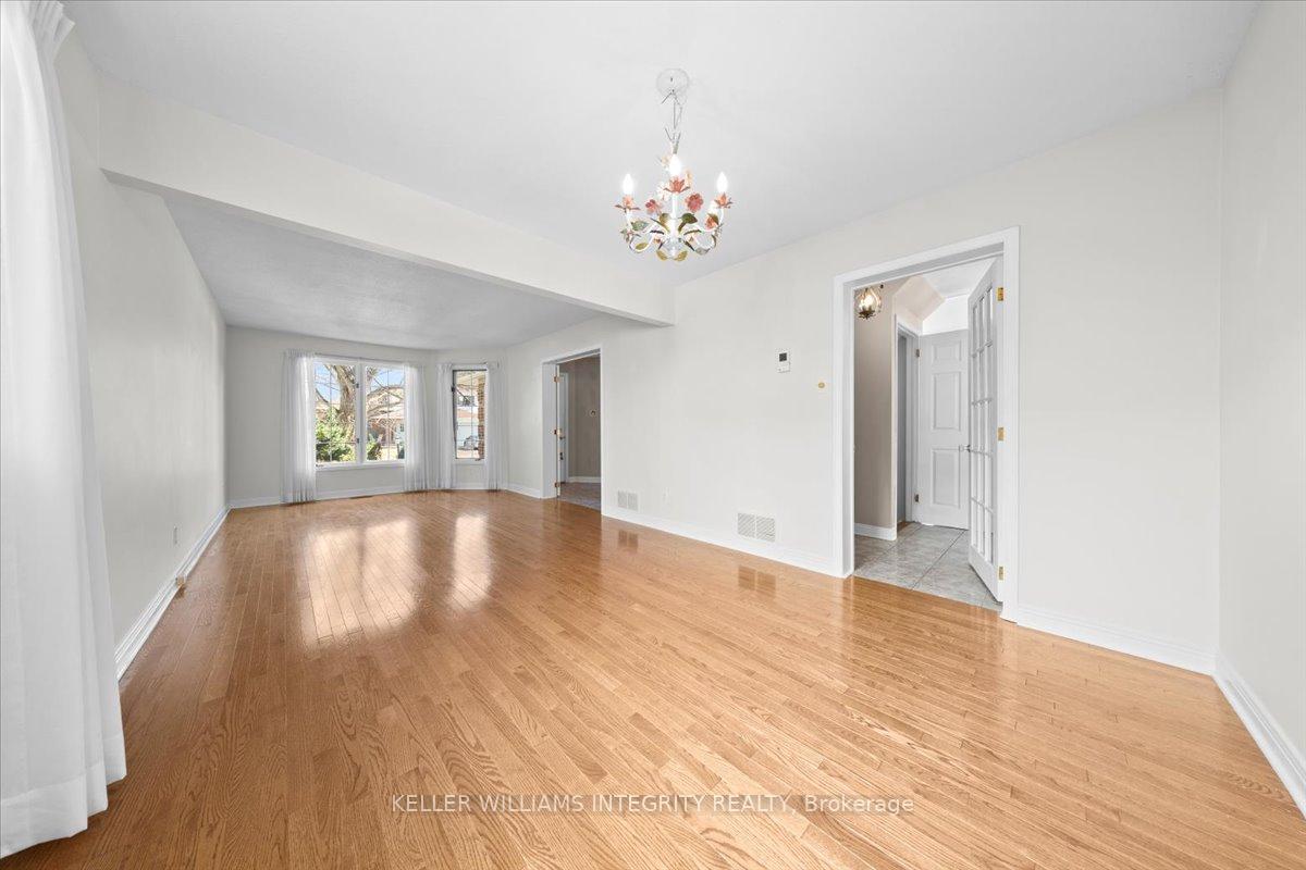 Photo 12 of 38 Thare Crescent, Ottawa, Barrhaven - Knollsbrook — HOMEH