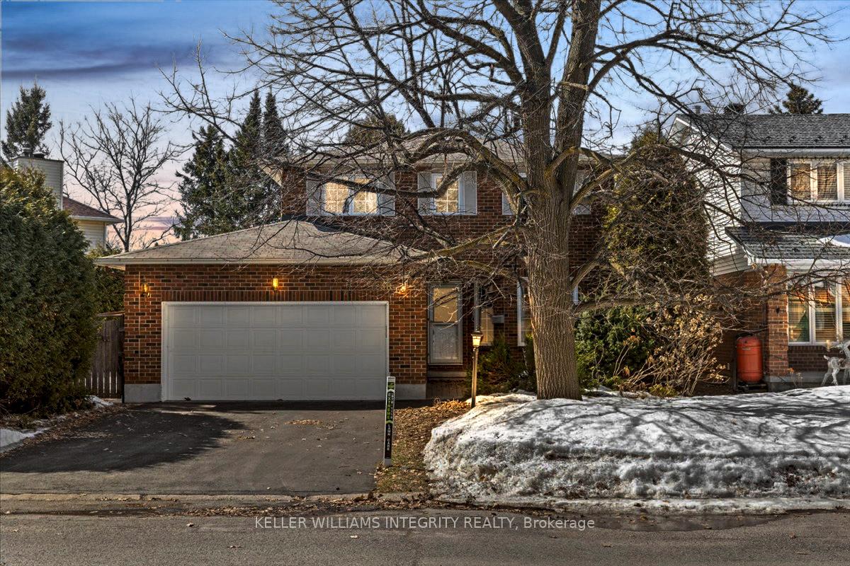 Photo 3 of 38 Thare Crescent, Ottawa, Barrhaven - Knollsbrook — HOMEH