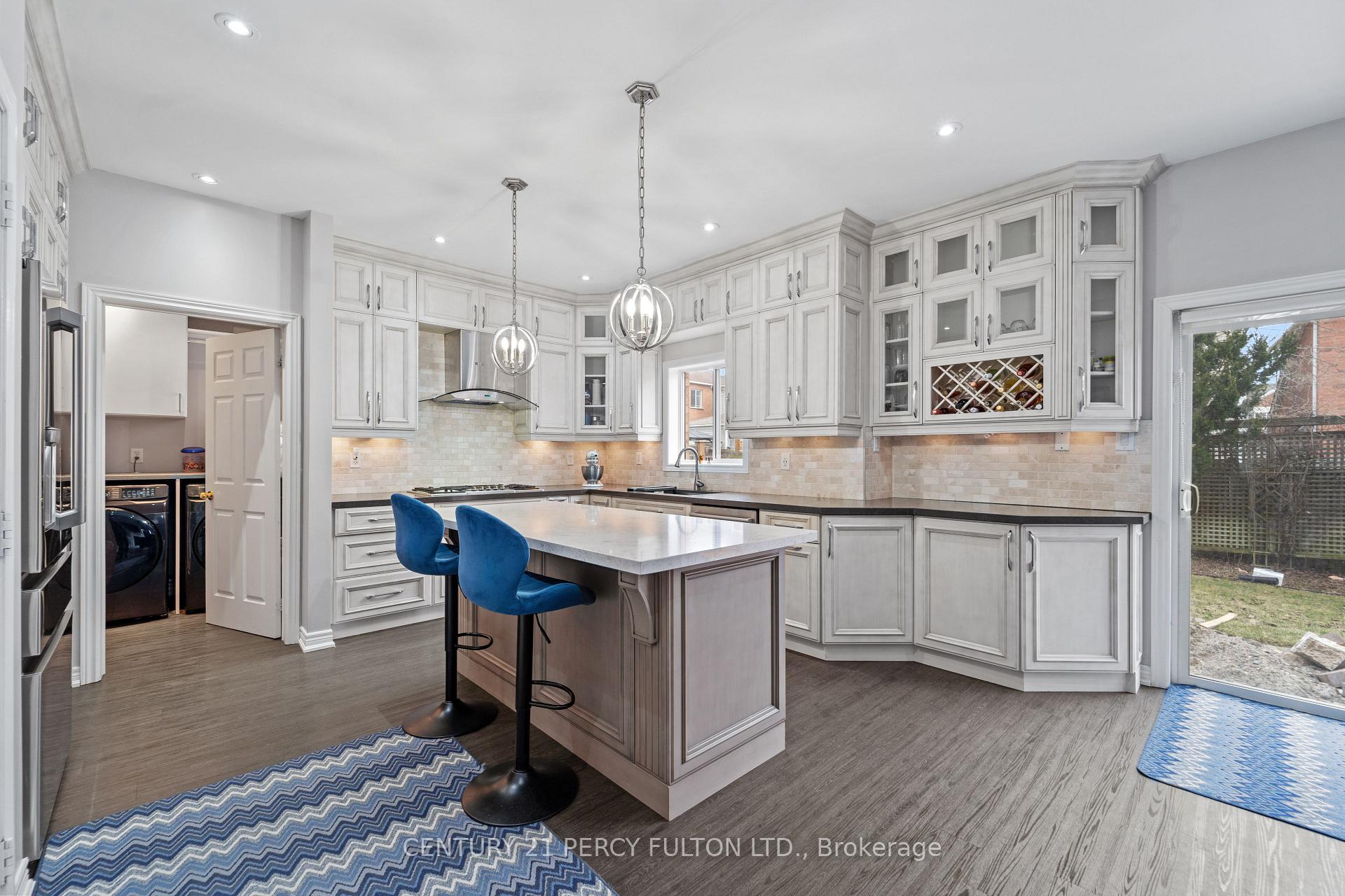 Photo 10 of 25 Kingham Avenue, Ajax, South East — HOMEH