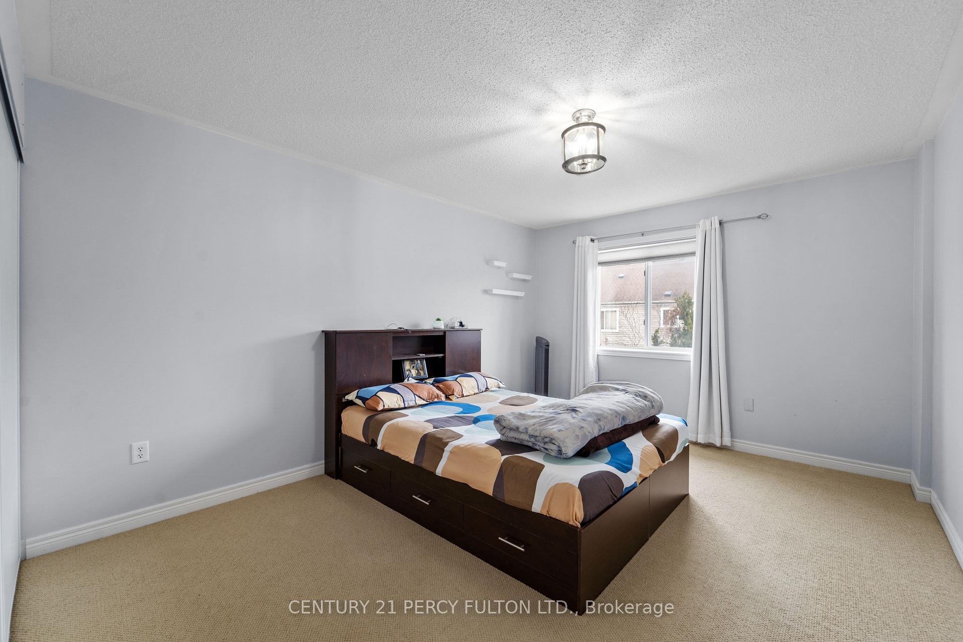 Photo 16 of 25 Kingham Avenue, Ajax, South East — HOMEH