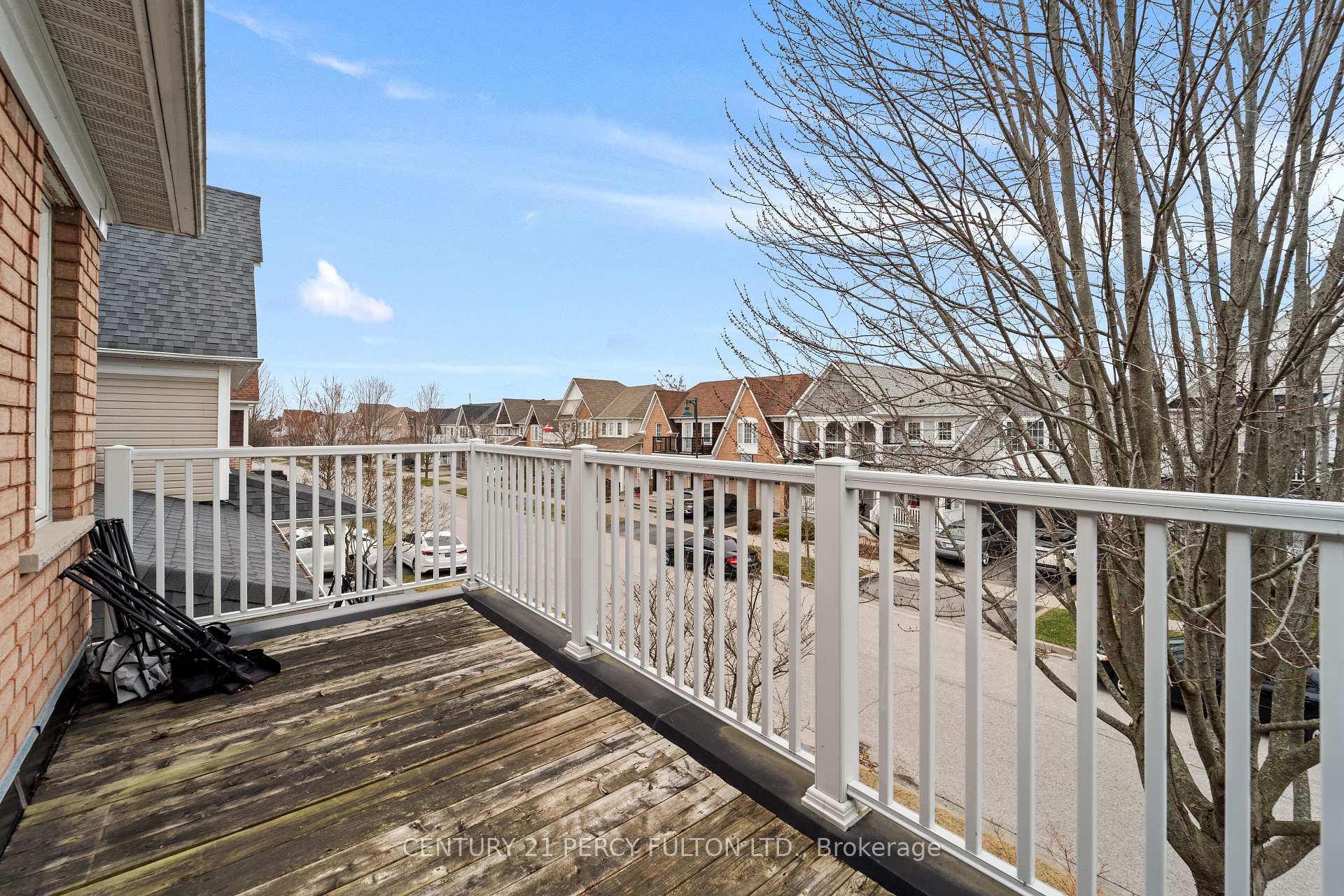 Photo 25 of 25 Kingham Avenue, Ajax, South East — HOMEH