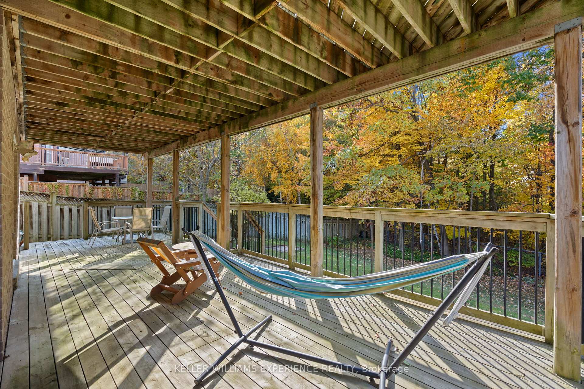 Photo 3 of 61 Grant's Way, Barrie, Ardagh — HOMEH