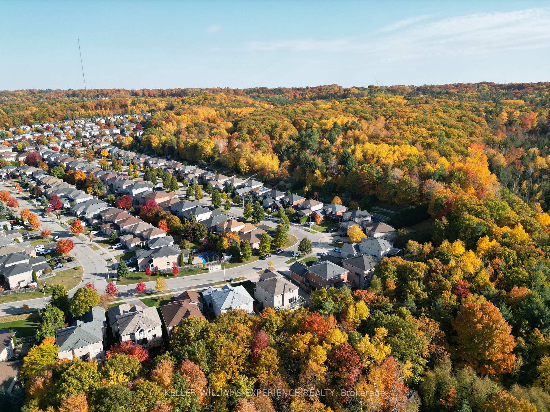 Photo 6 of 61 Grant's Way, Barrie, Ardagh — HOMEH
