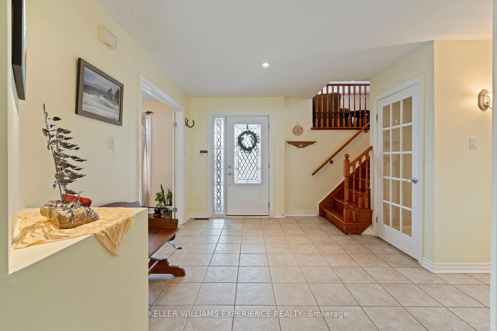 Photo 9 of 61 Grant's Way, Barrie, Ardagh — HOMEH
