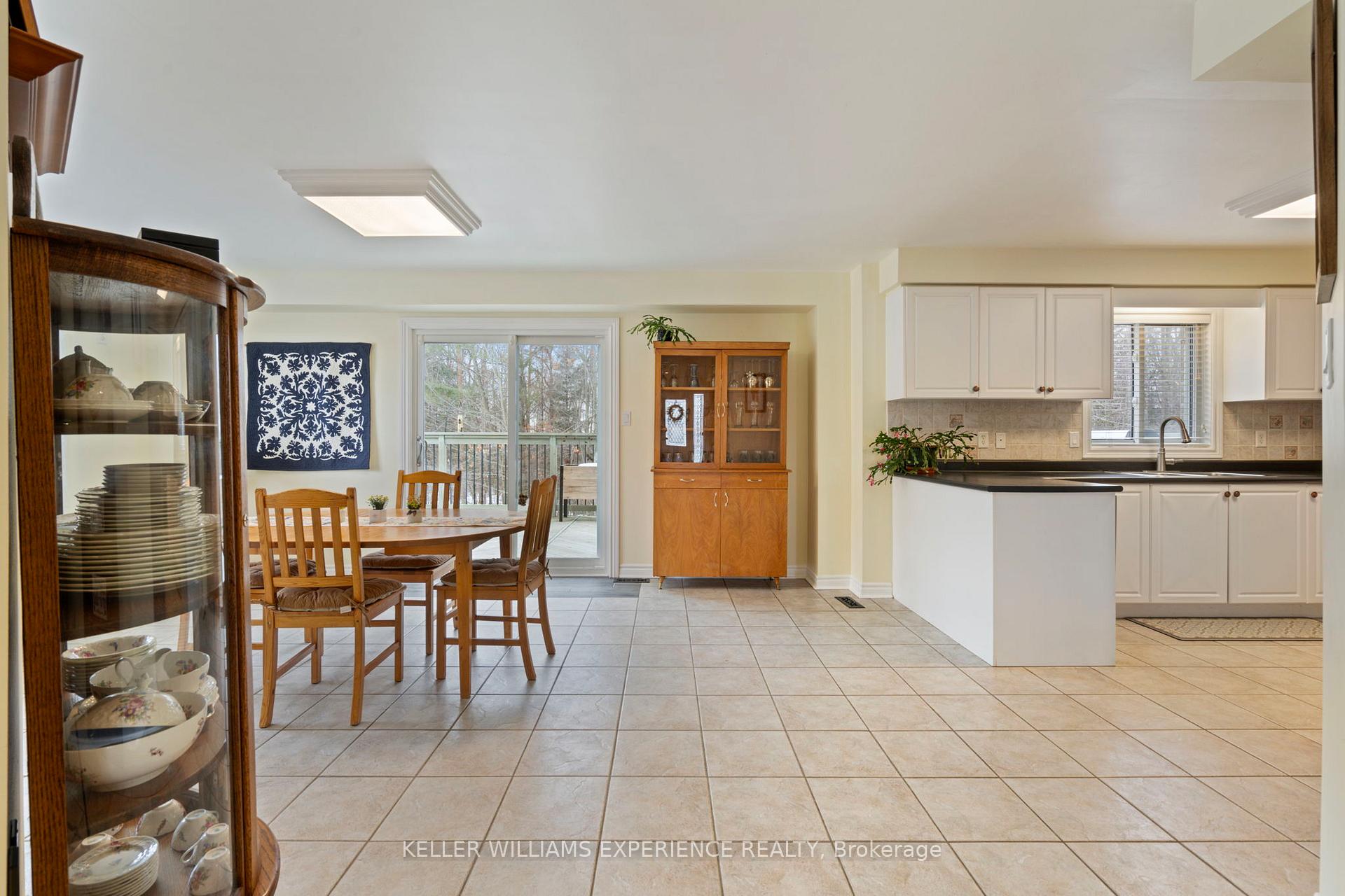 Photo 15 of 61 Grant's Way, Barrie, Ardagh — HOMEH