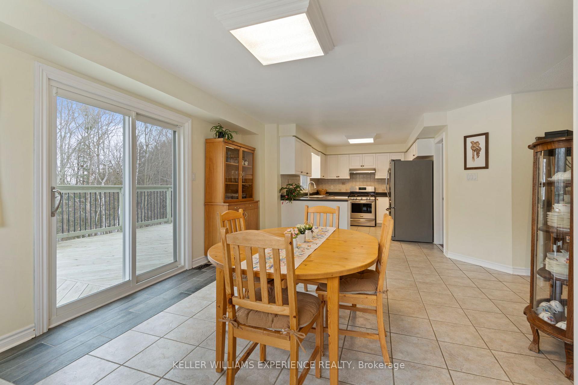 Photo 17 of 61 Grant's Way, Barrie, Ardagh — HOMEH