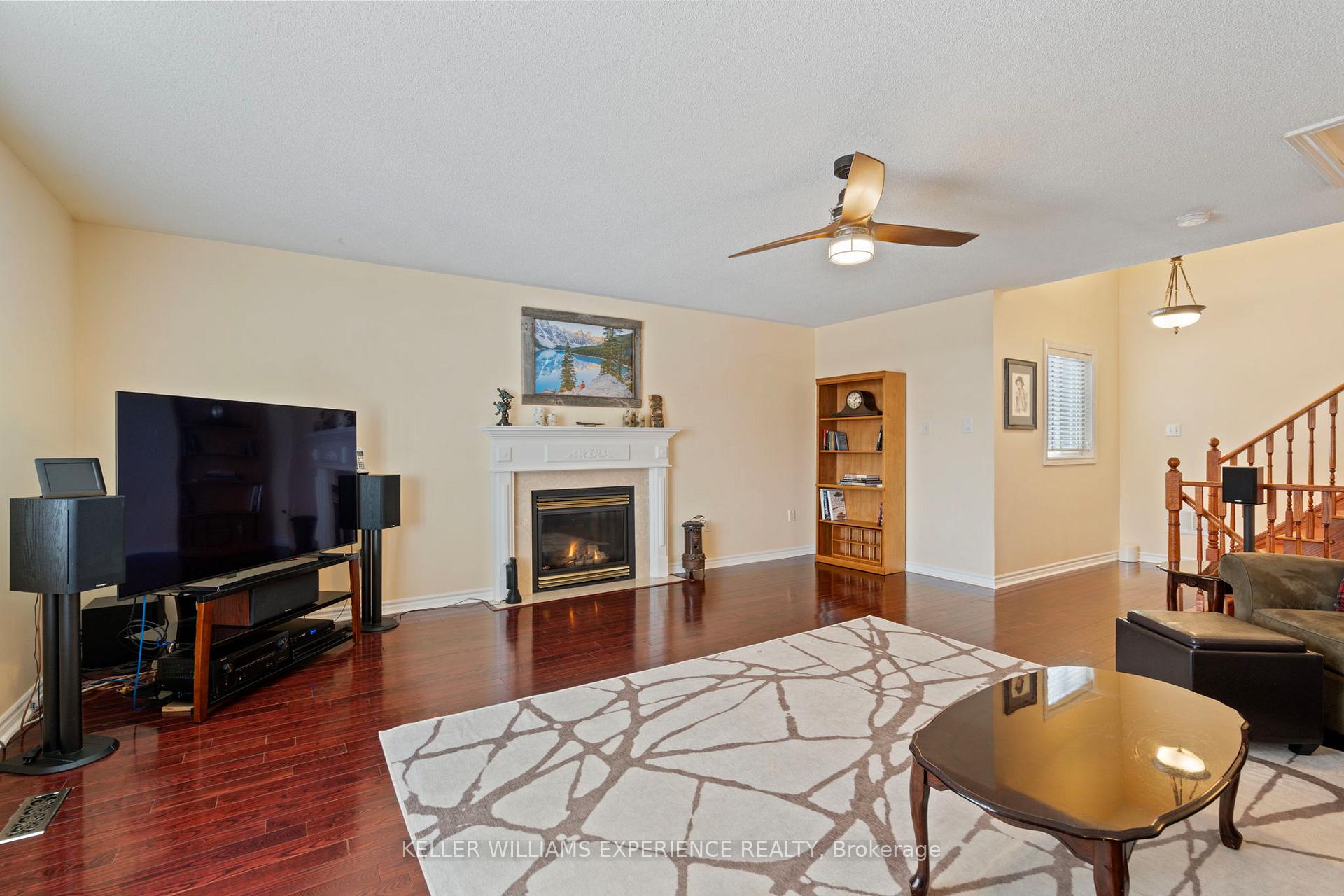 Photo 24 of 61 Grant's Way, Barrie, Ardagh — HOMEH