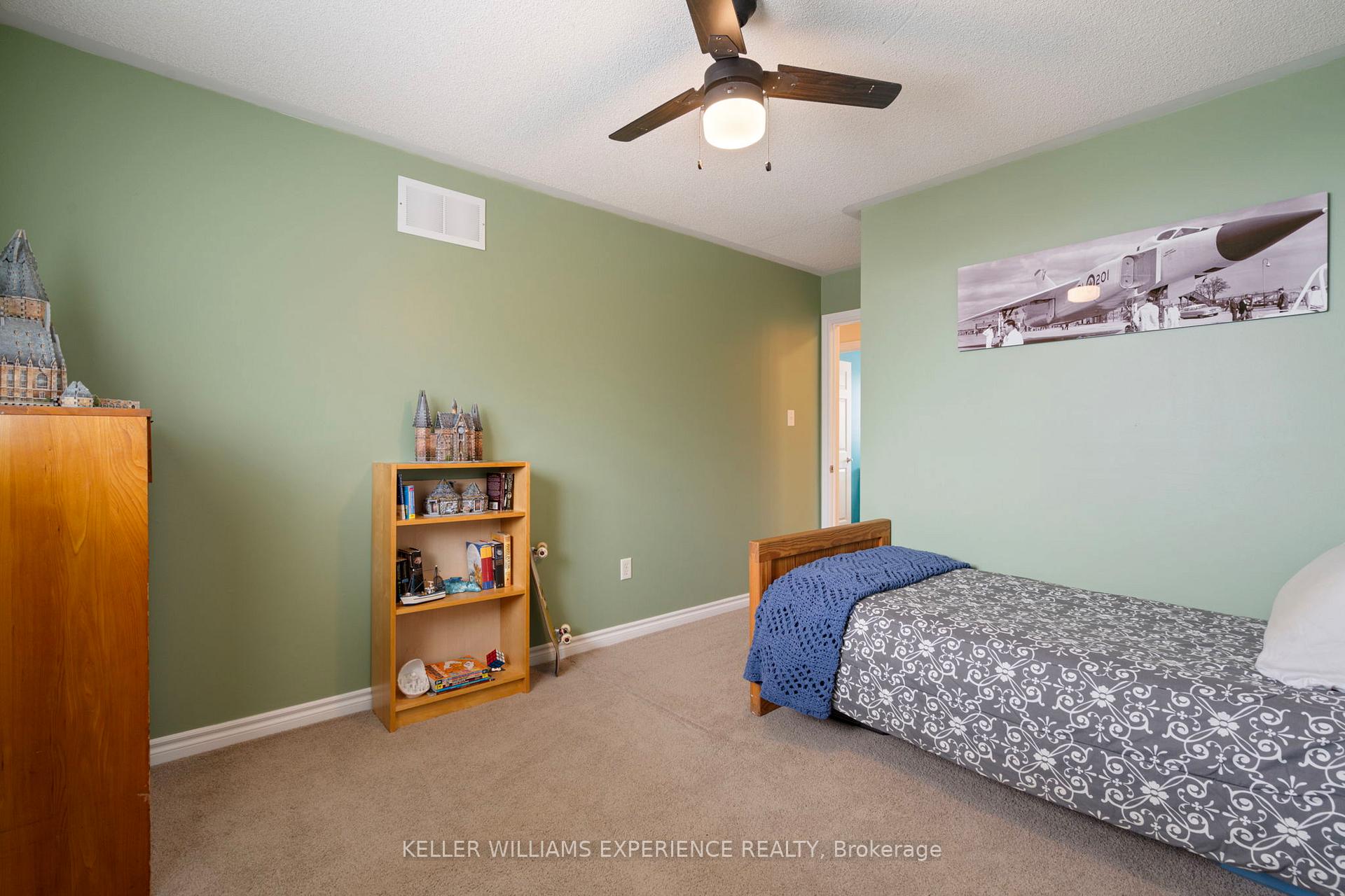 Photo 30 of 61 Grant's Way, Barrie, Ardagh — HOMEH