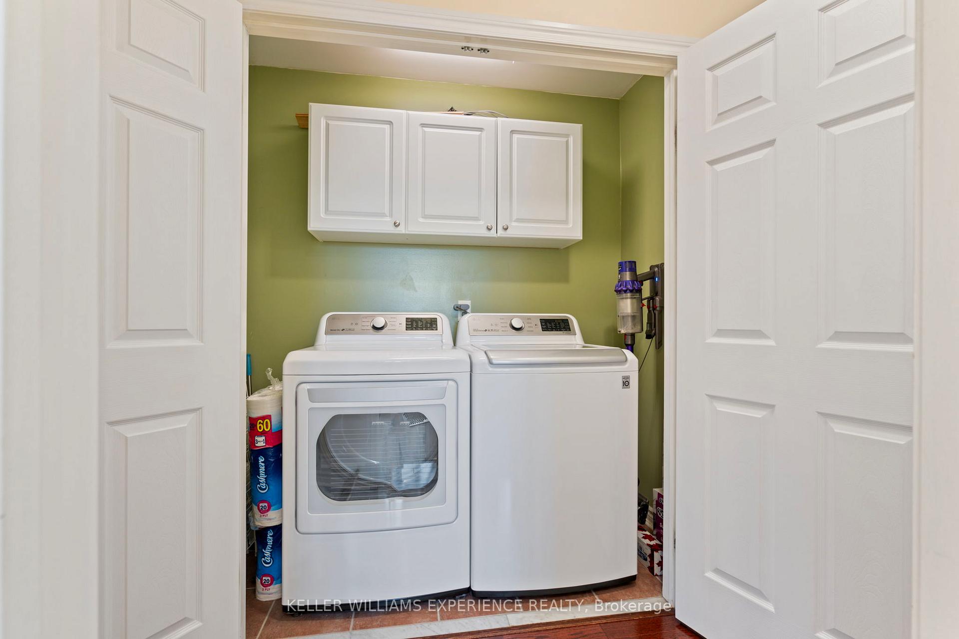 Photo 34 of 61 Grant's Way, Barrie, Ardagh — HOMEH