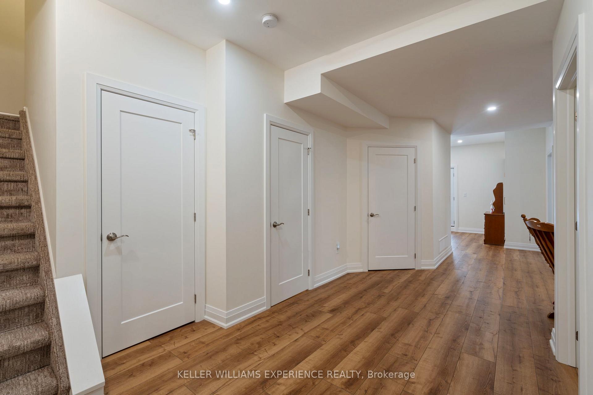 Photo 39 of 61 Grant's Way, Barrie, Ardagh — HOMEH
